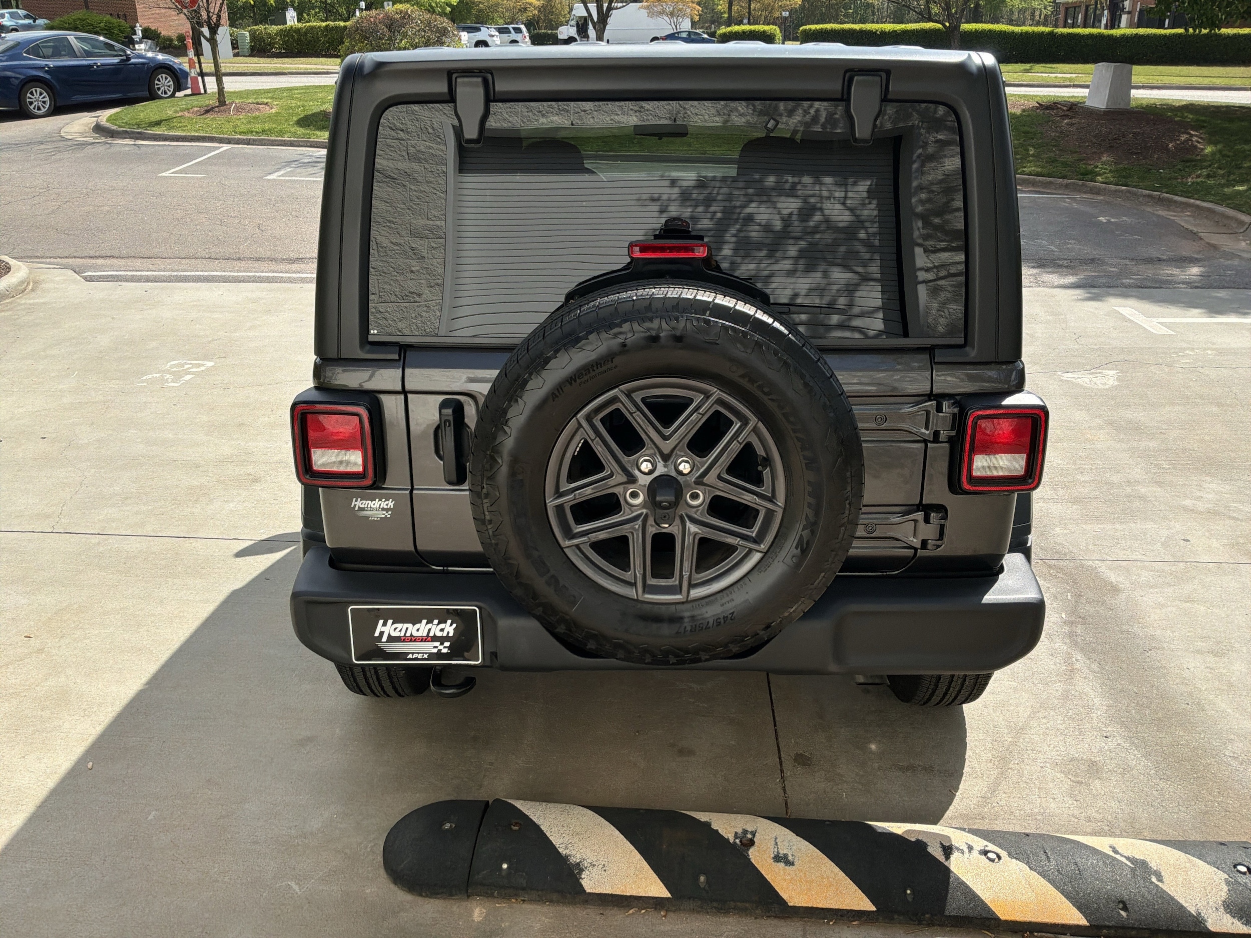 2025 Jeep Wrangler Sport S photo 3