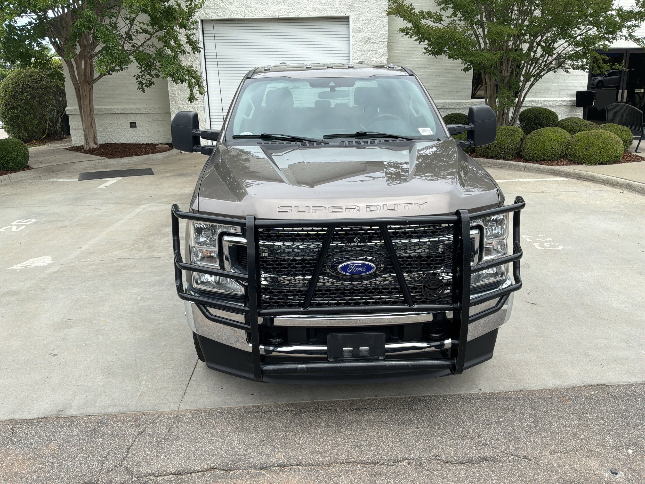 2021 Ford Super Duty F-350 DRW XL photo 2