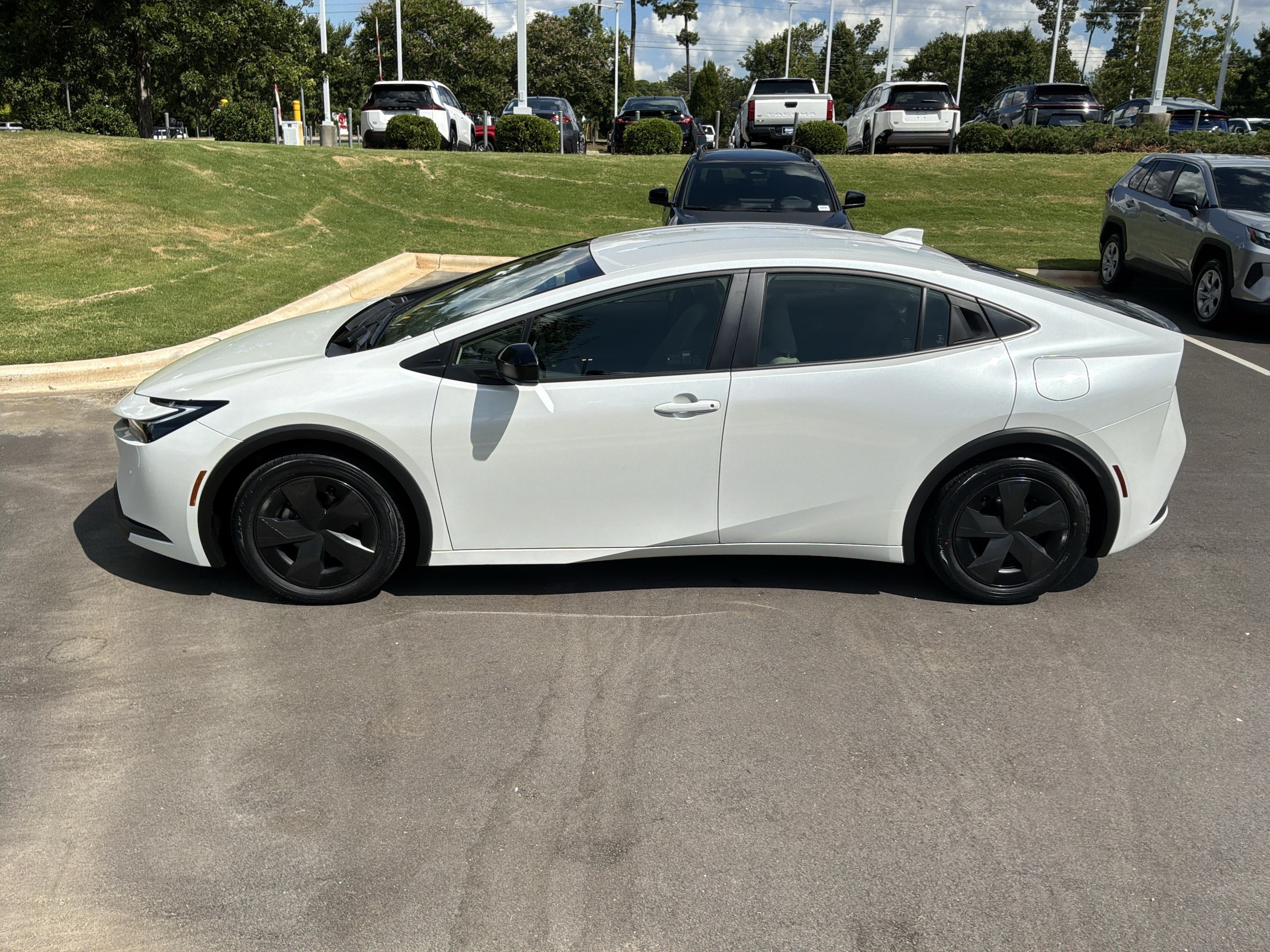 2024 Toyota Prius LE