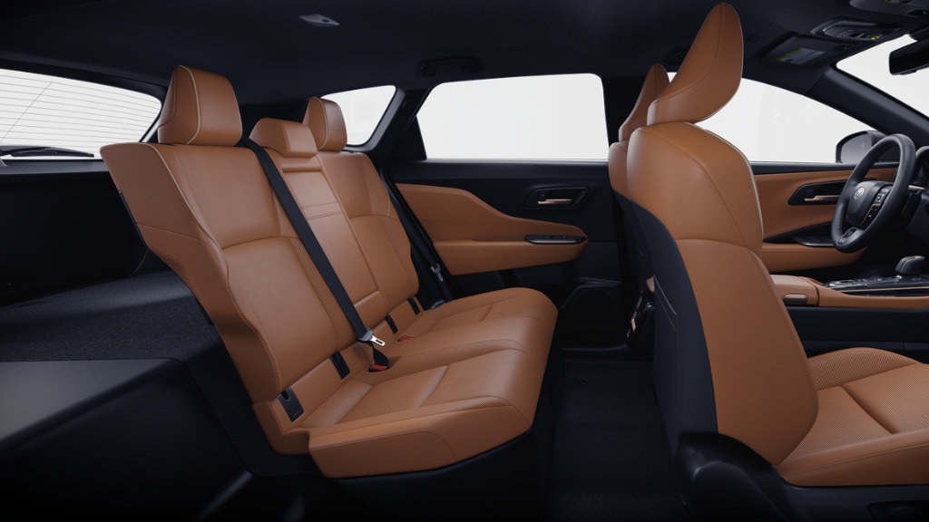 Toyota Crown Signia XLE