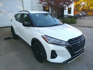 2023 Nissan Kicks SR SUV