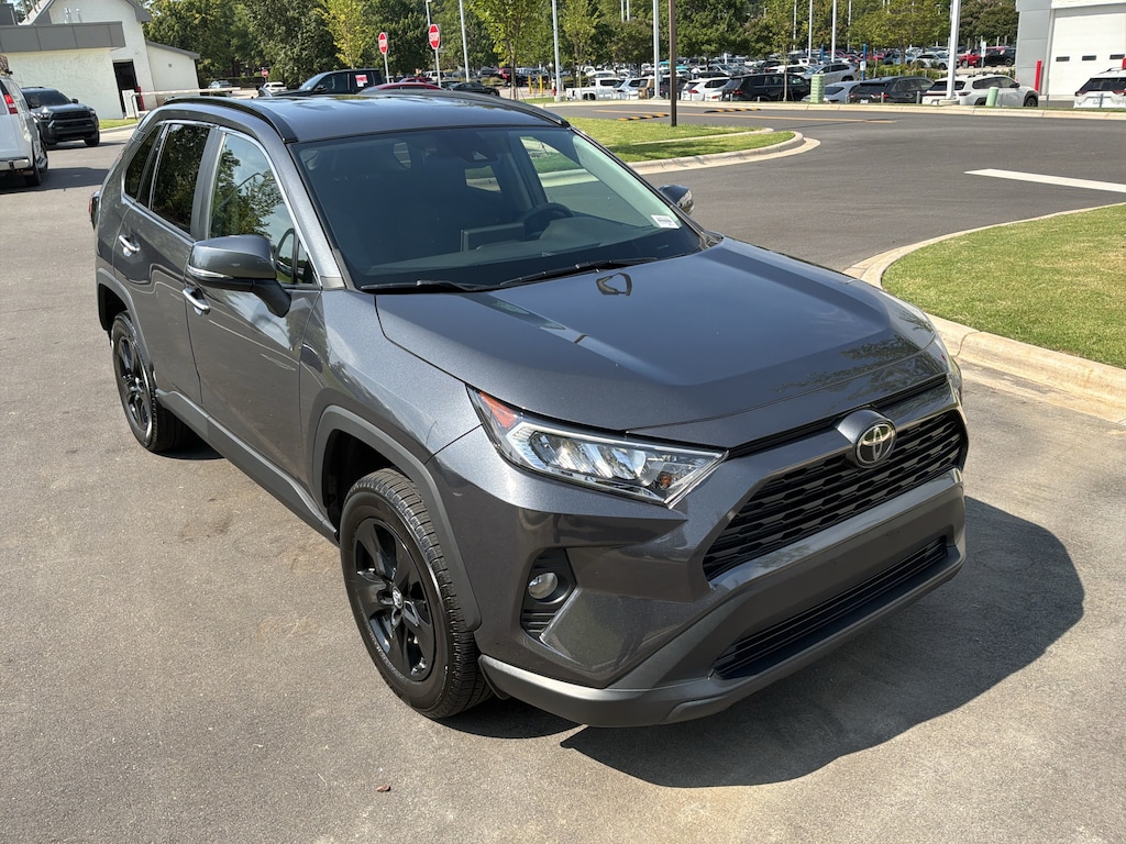 Used 2021 Toyota RAV4 XLE SUV
