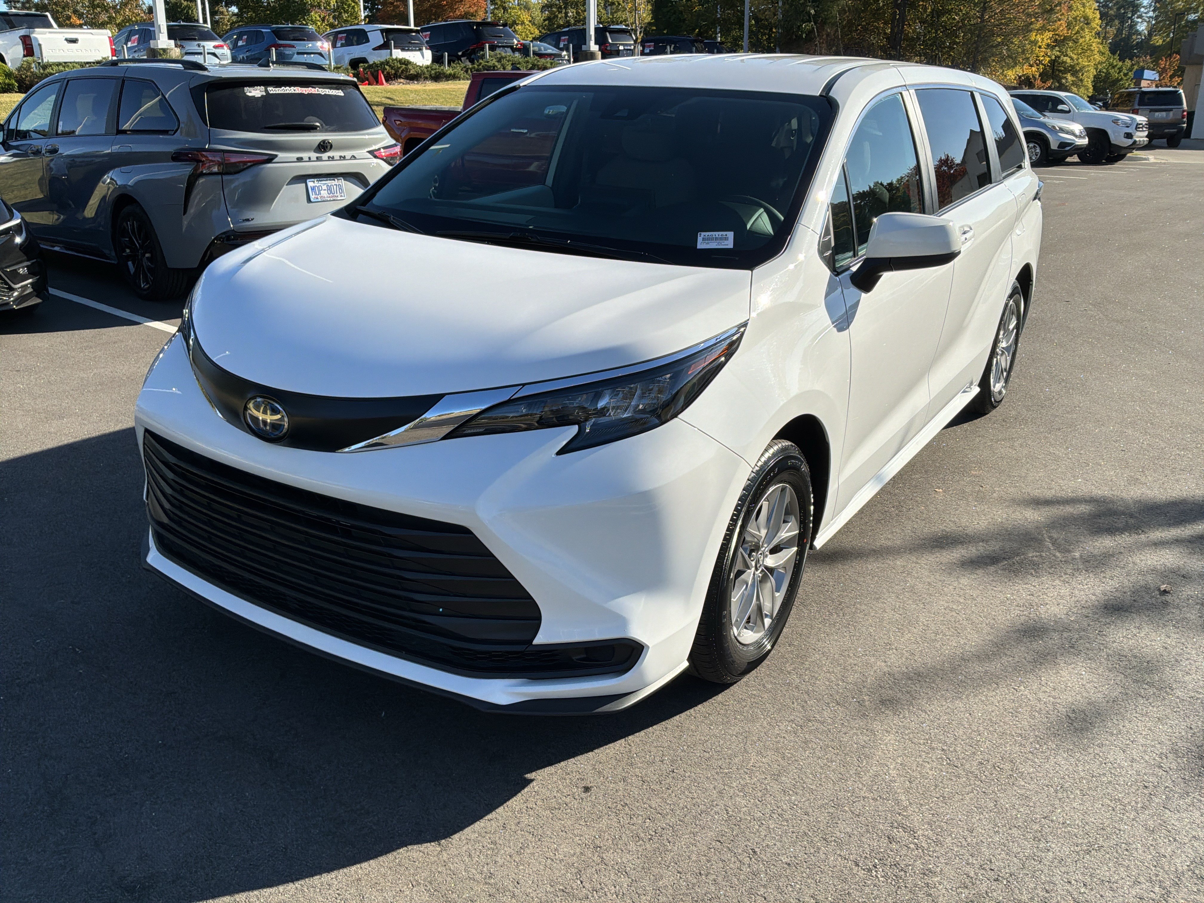 Certified 2025 Toyota Sienna LE Minivan