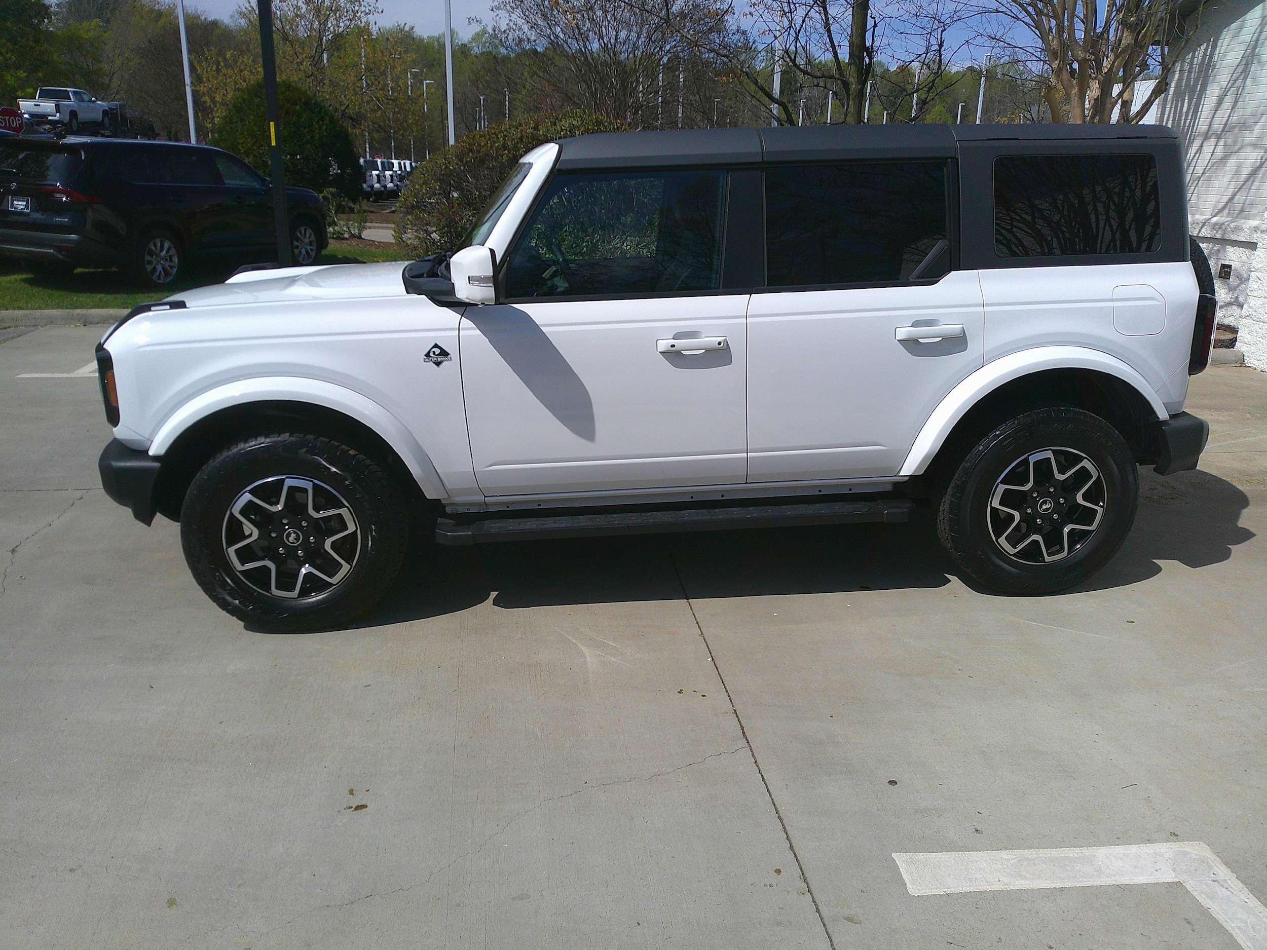 2023 Ford Bronco Outer Banks photo 6