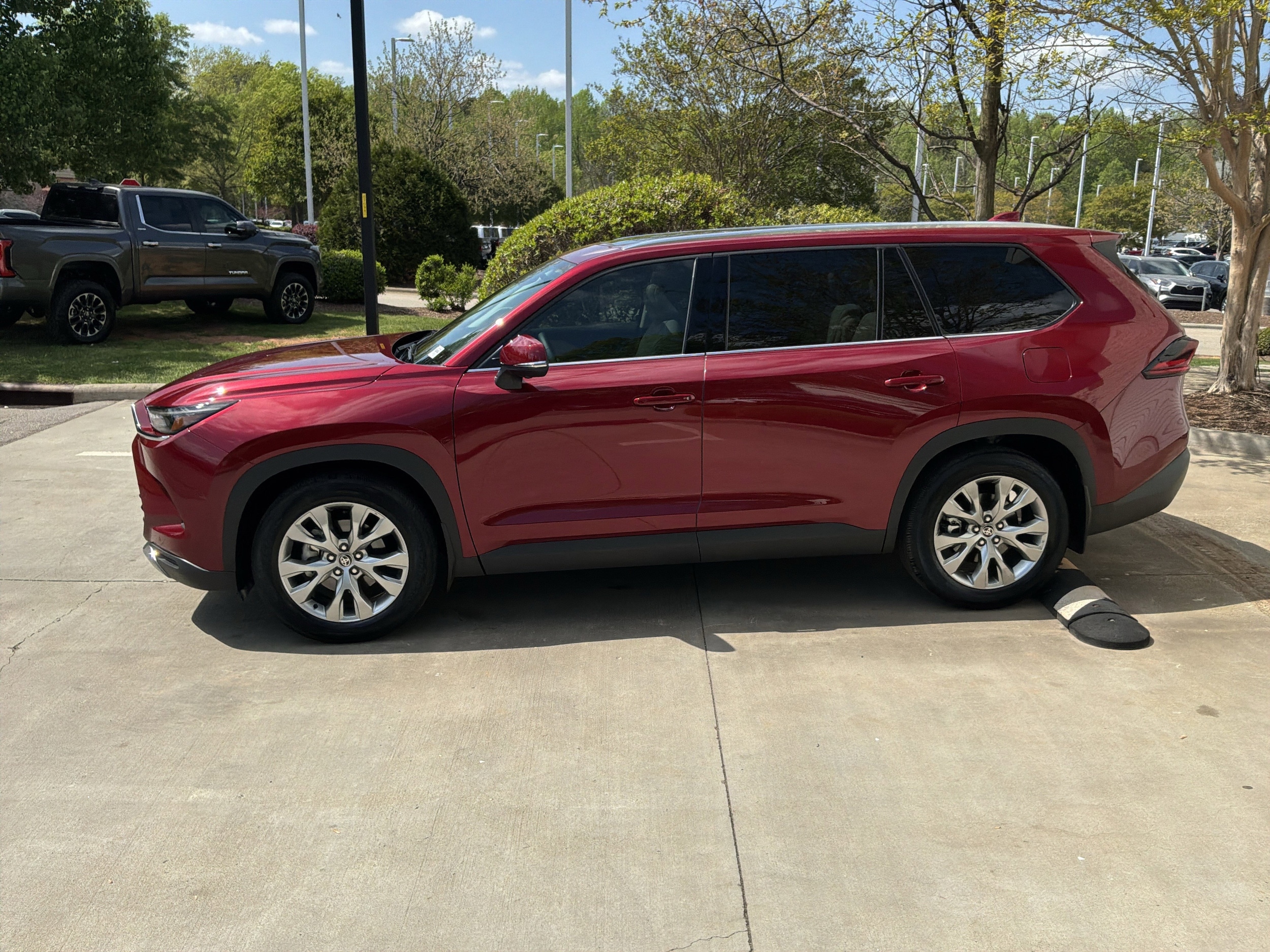 2025 Toyota Grand Highlander Limited photo 6