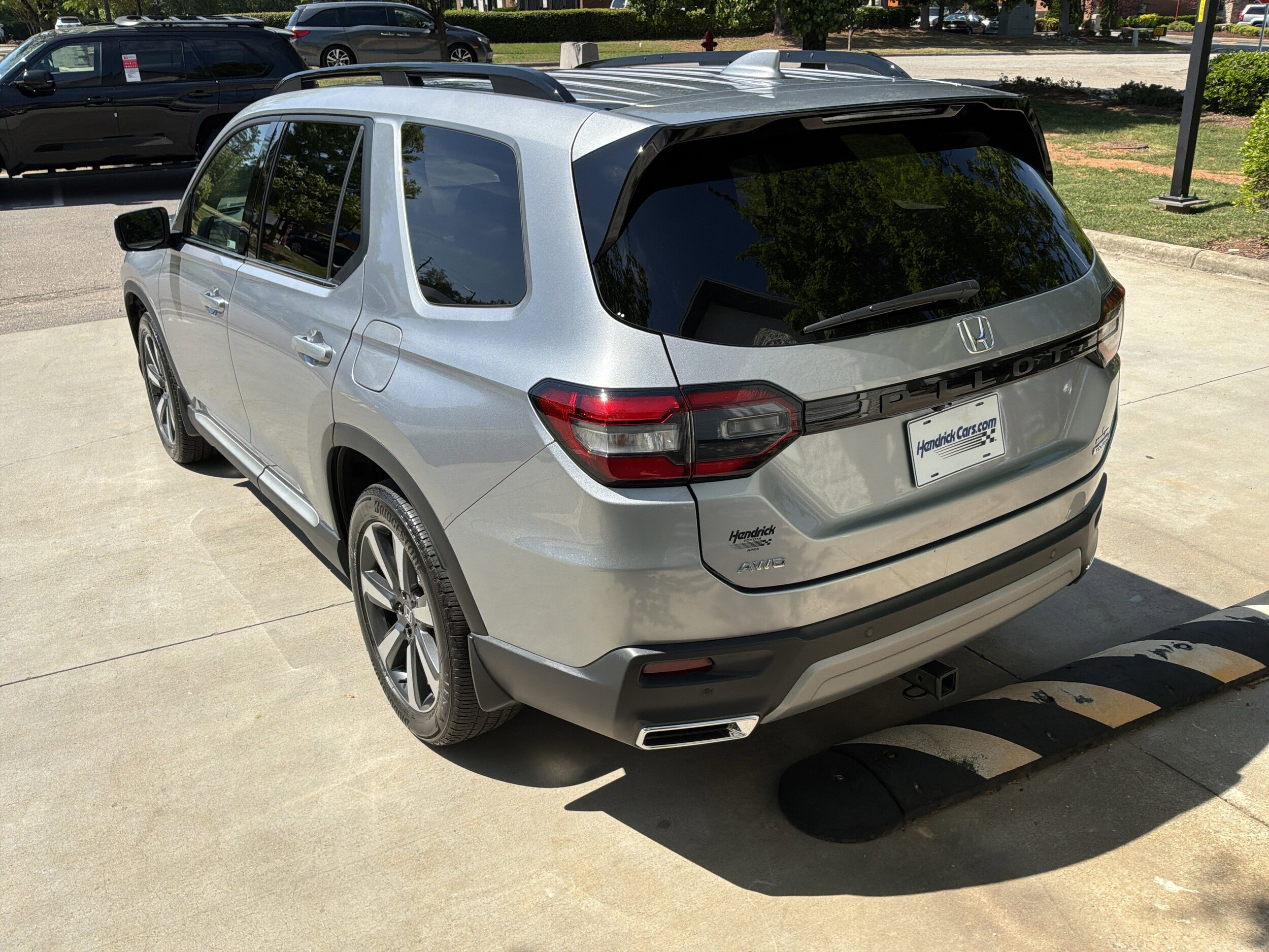 2023 Honda Pilot Touring photo 6