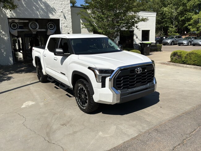 2023 Toyota Tundra 4WD SR5 Pickup