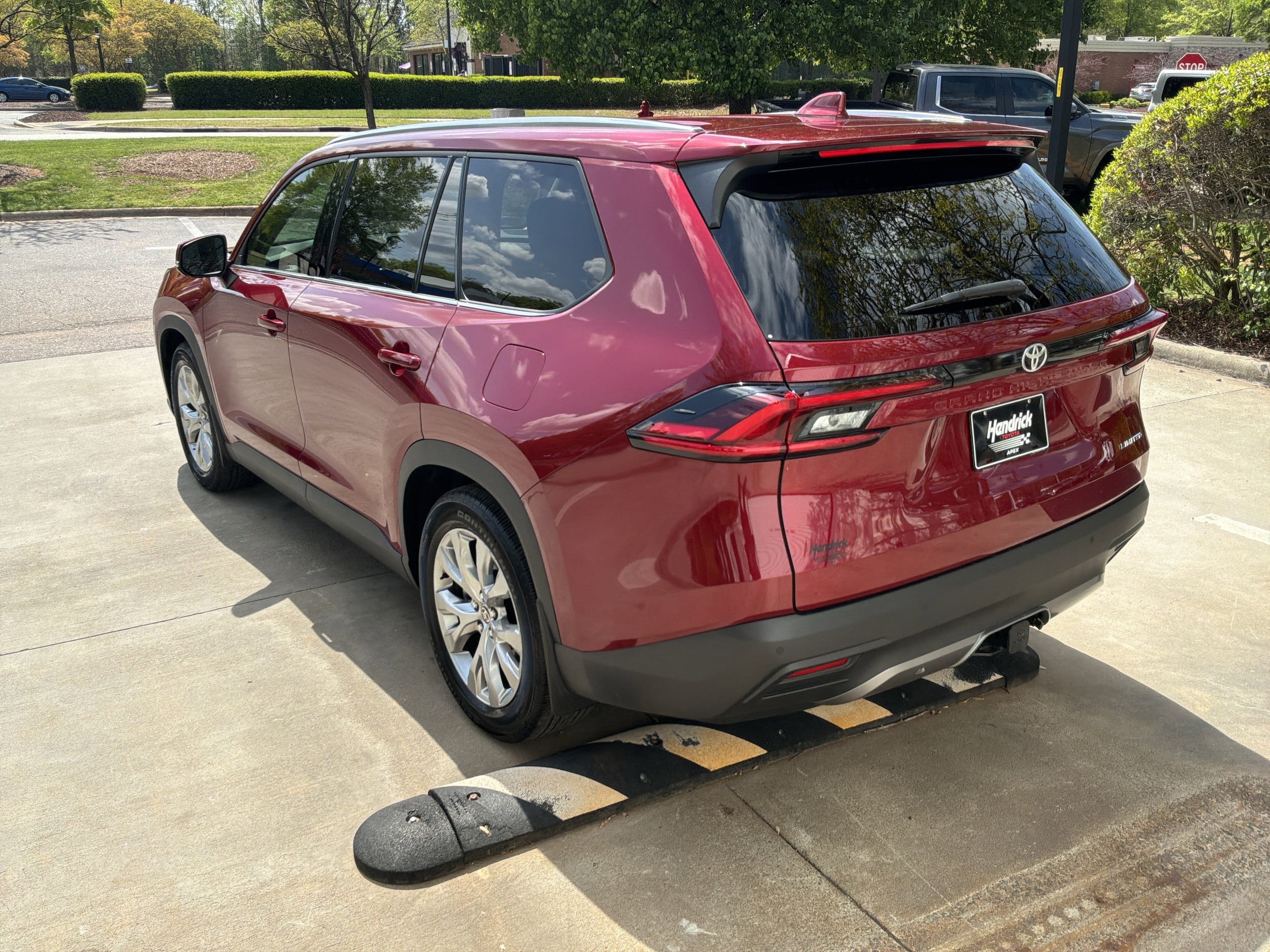 2025 Toyota Grand Highlander Limited photo 3