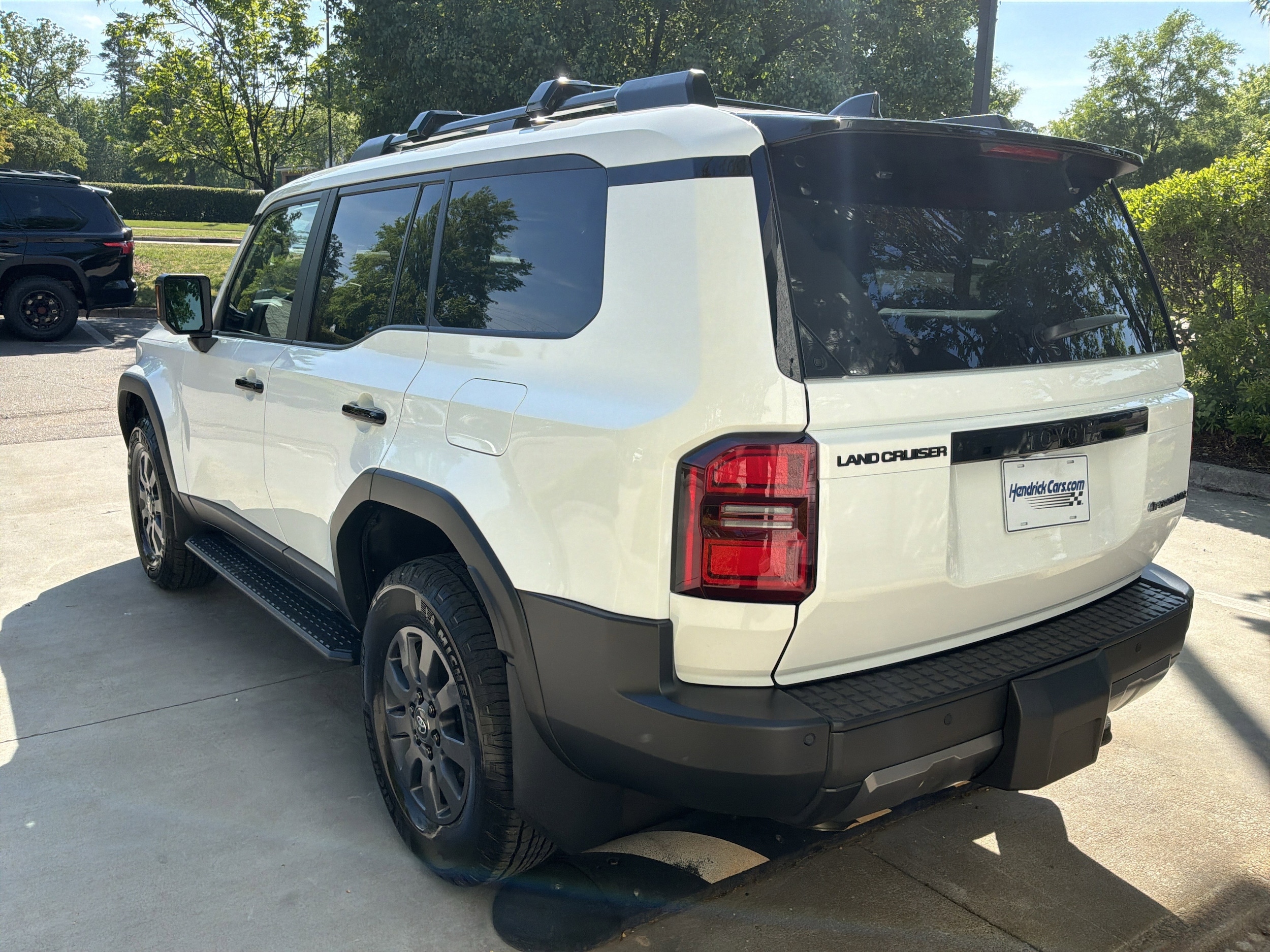 2025 Toyota Land Cruiser photo 3