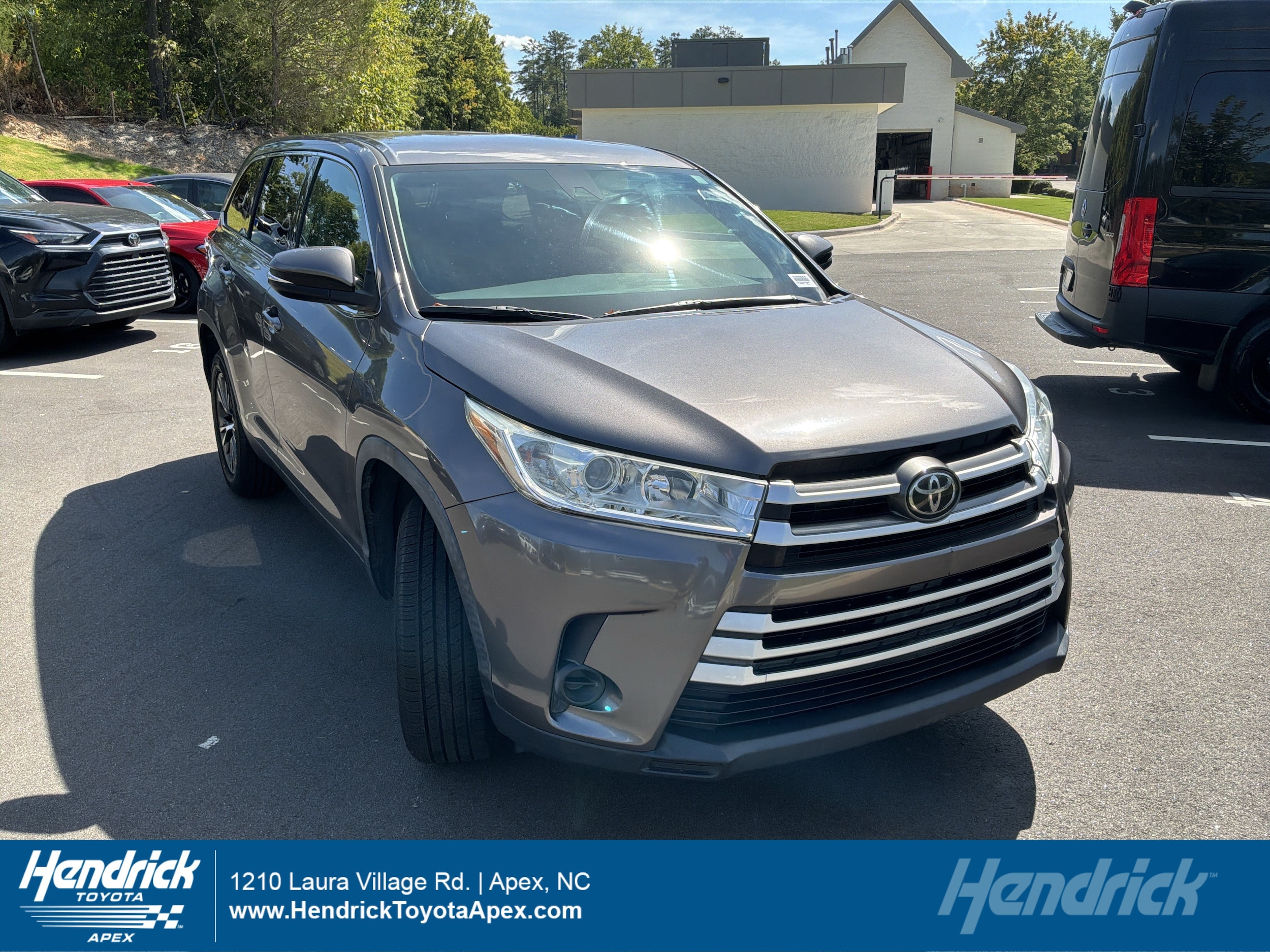 2019 Toyota Highlander LE