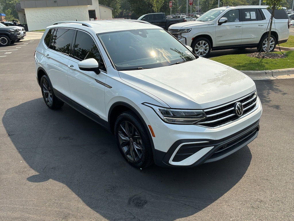 Used 2023 Volkswagen Tiguan SE SUV