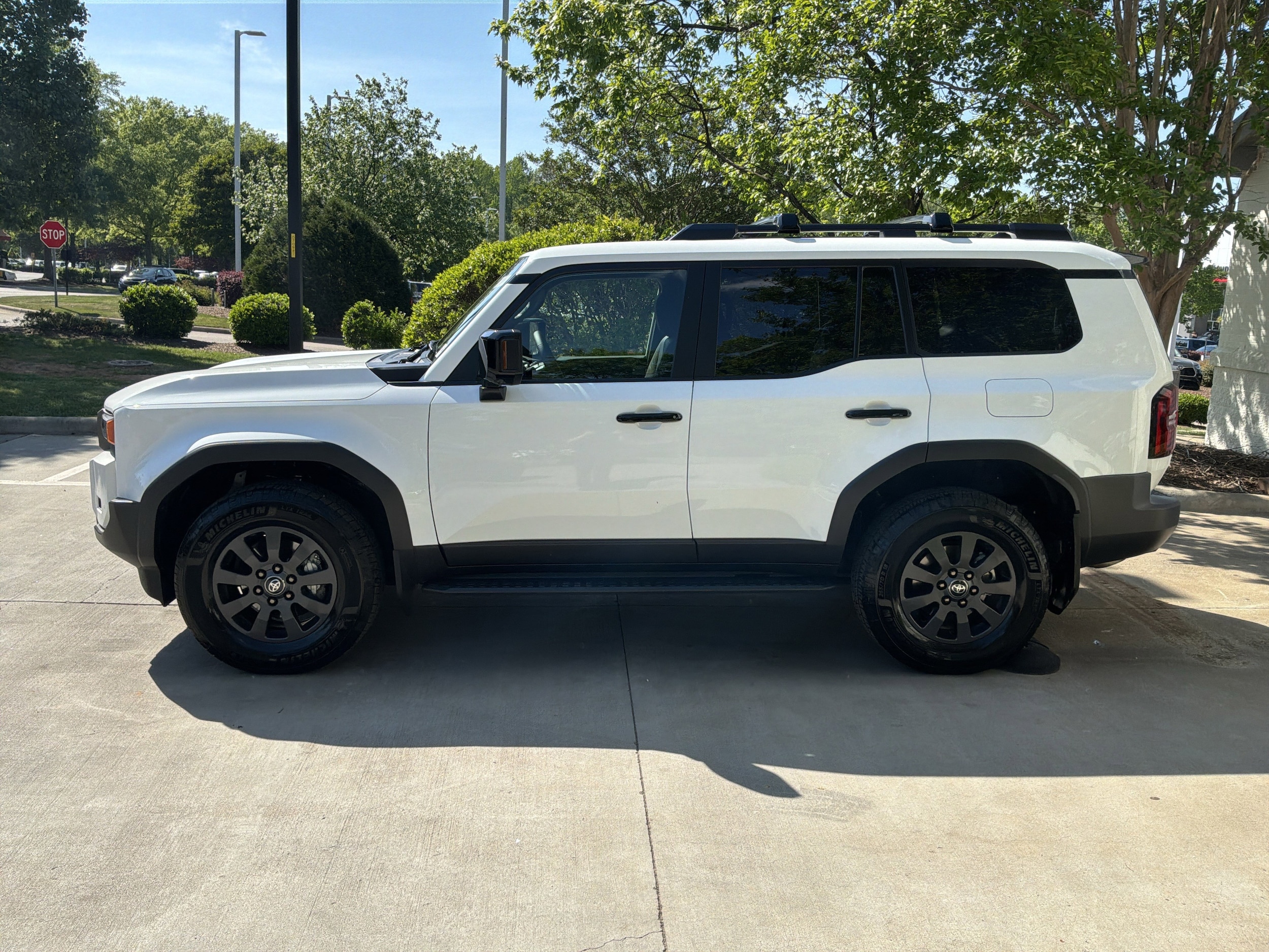 2025 Toyota Land Cruiser photo 6