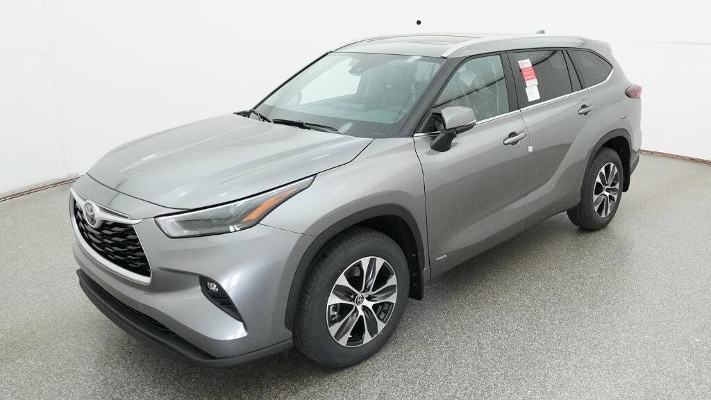 2026 Toyota Highlander Hybrid XLE AWD's photo