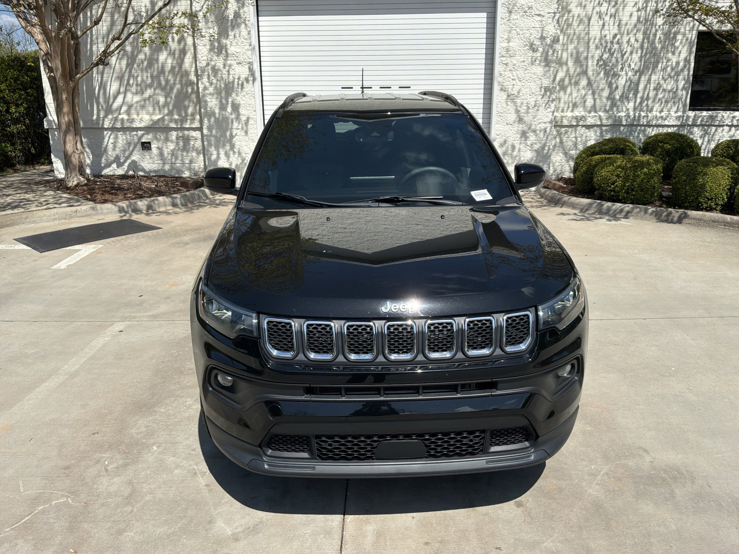 2024 Jeep Compass Latitude photo 4