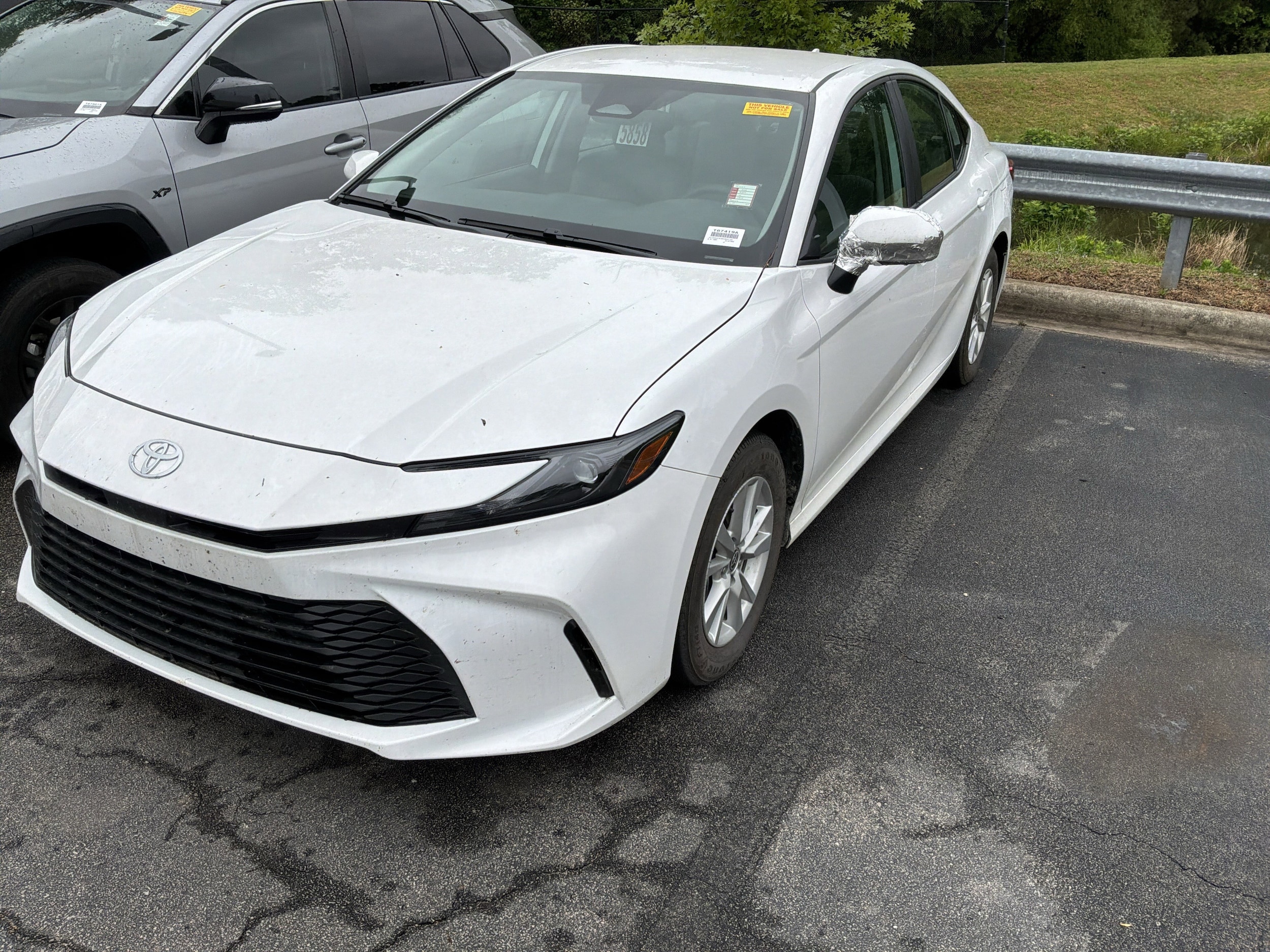 2025 Toyota Camry LE photo 5