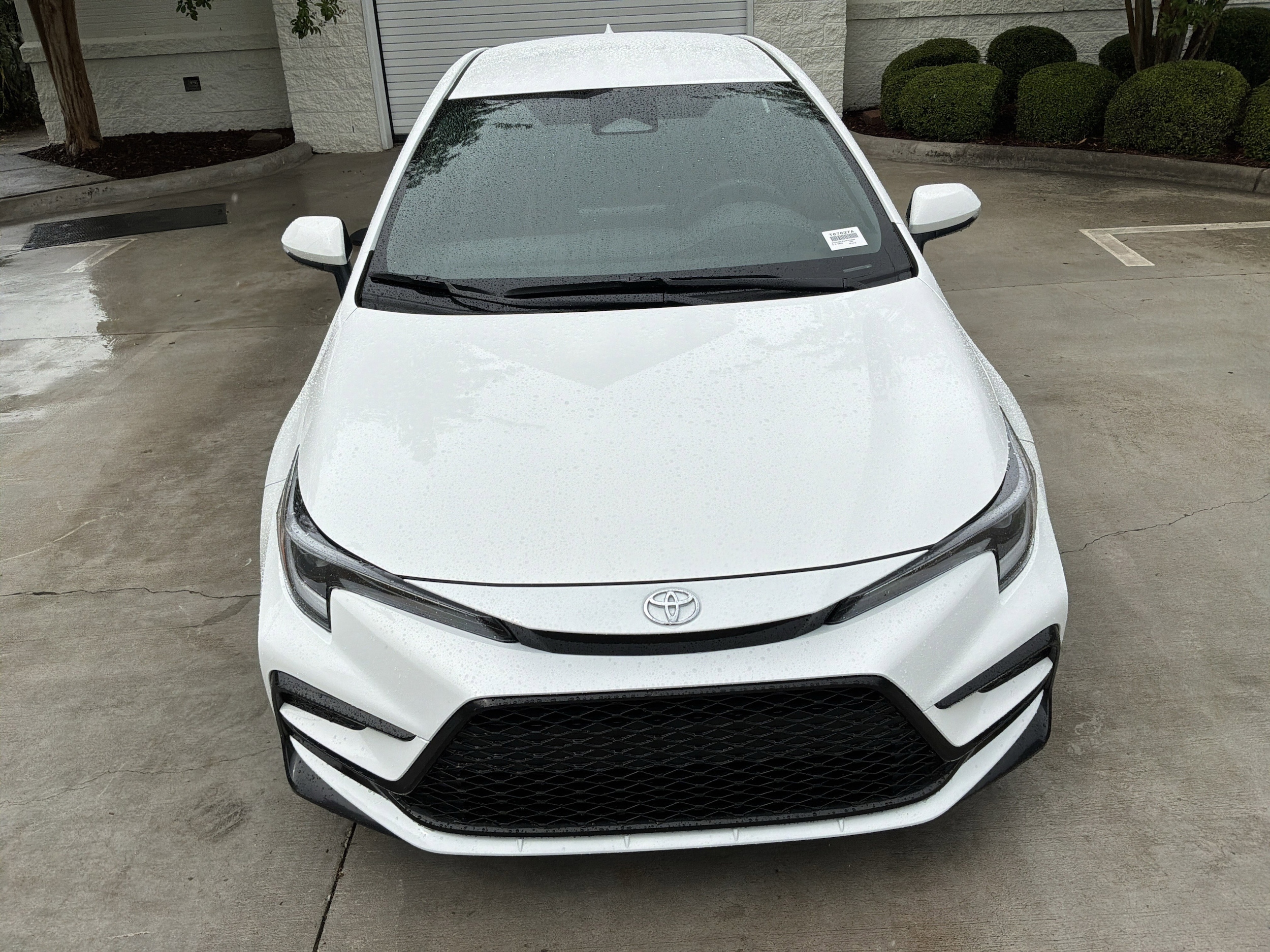 2026 Toyota Corolla SE photo 2