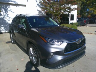2025 Toyota Highlander Hybrid Platinum SUV
