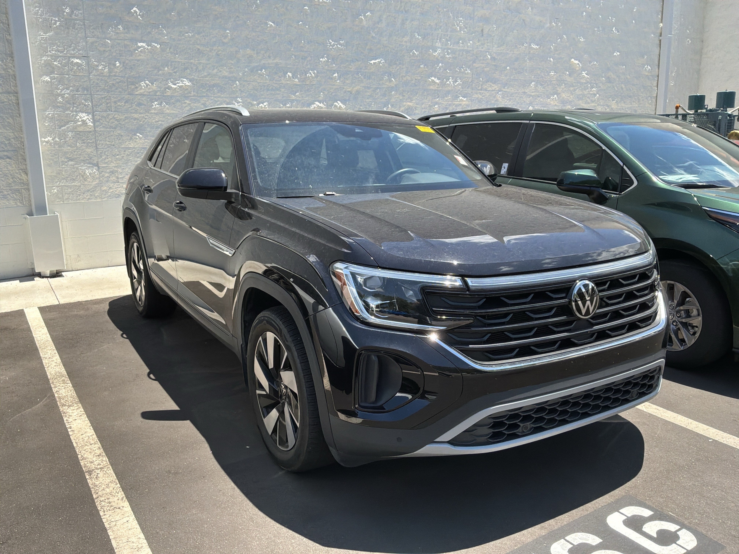 Volkswagen Atlas Cross Sport 2.0T SE W/Technology