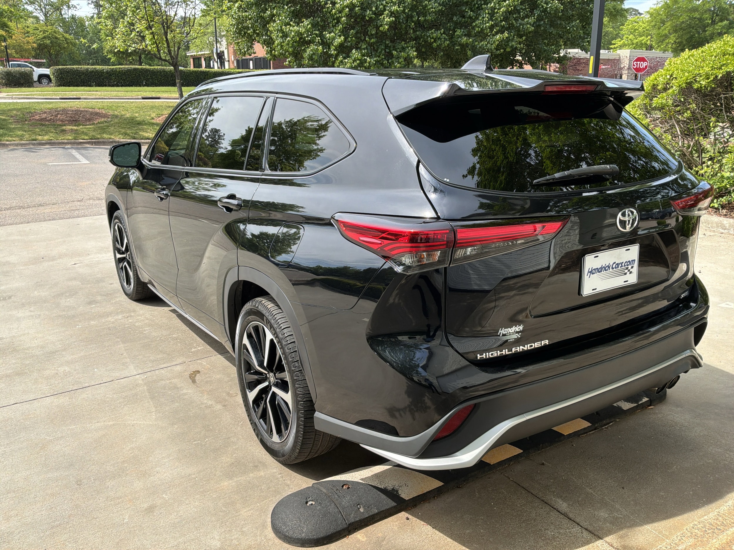 2022 Toyota Highlander XSE photo 3