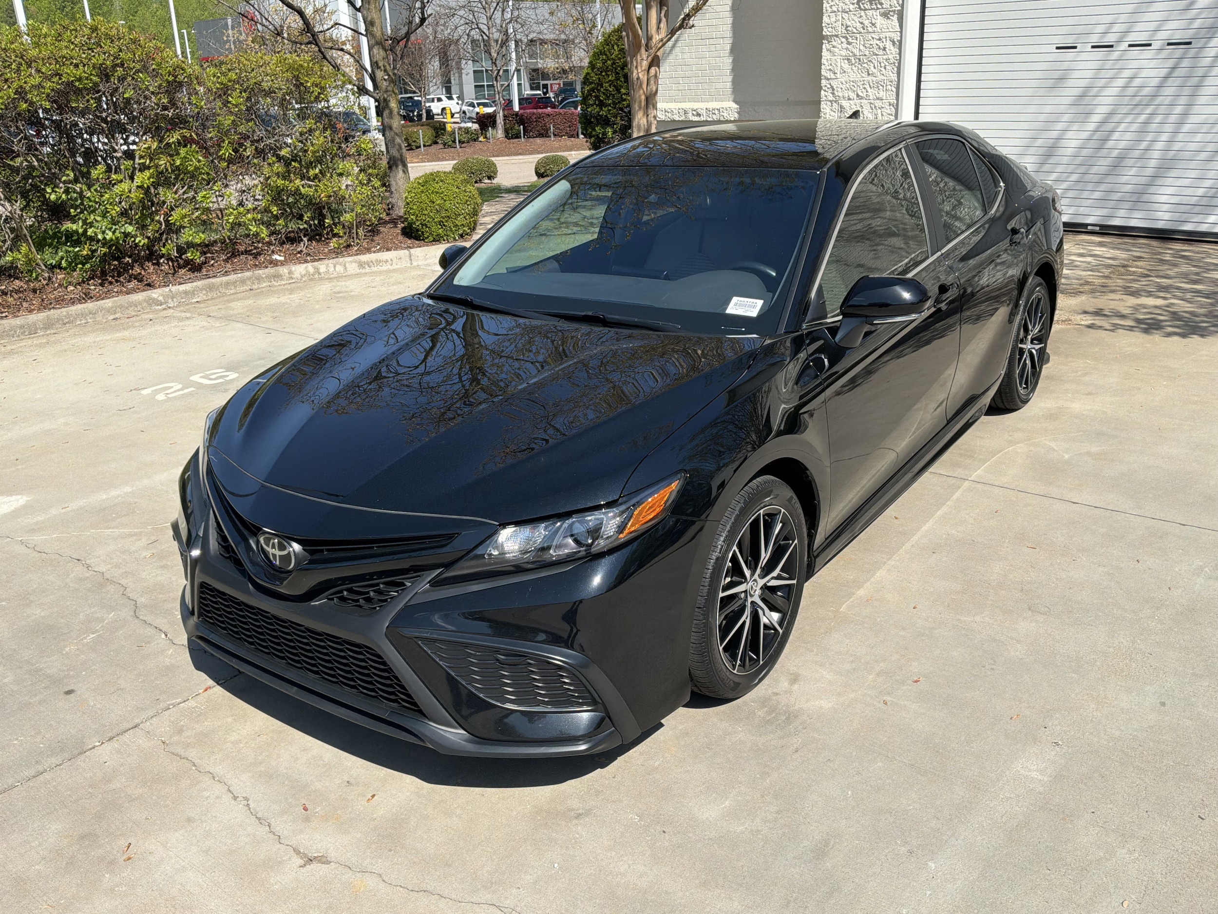 2024 Toyota Camry SE photo 5