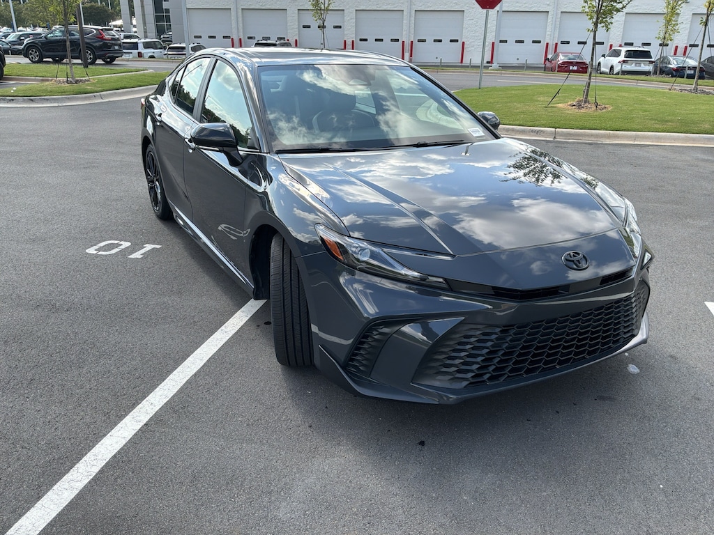Used 2025 Toyota Camry SE Sedan