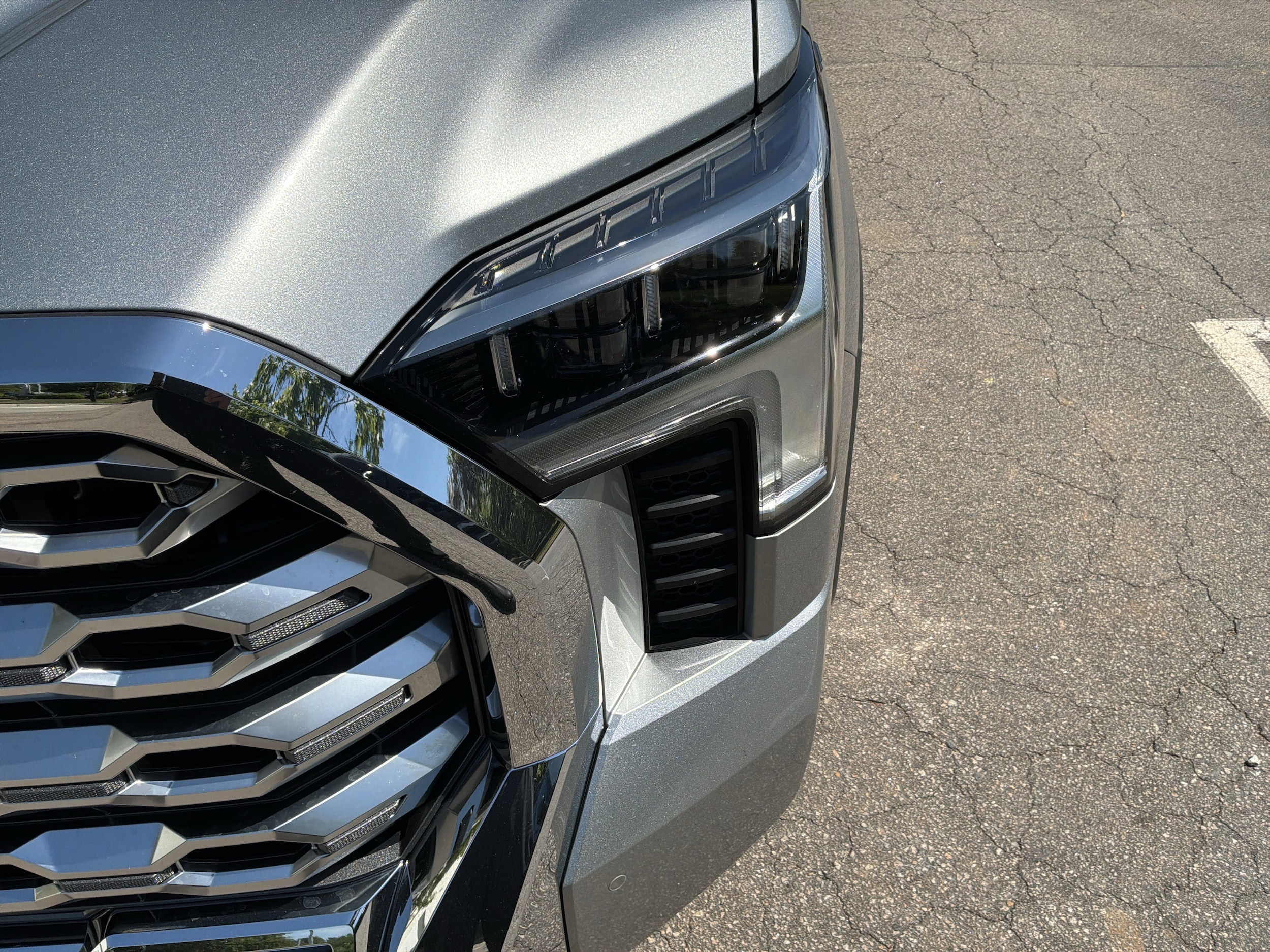 2024 Toyota Tundra 4WD 1794 Edition photo 4