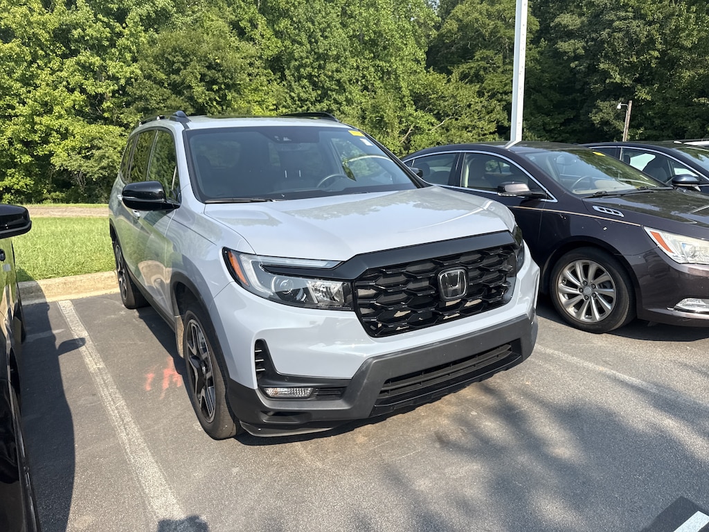 Used 2022 Honda Passport Elite SUV