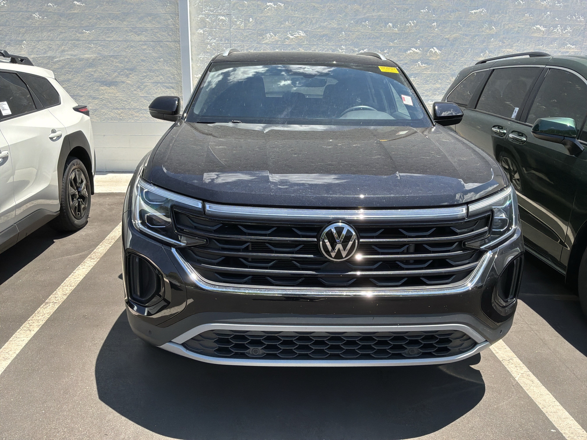 Volkswagen Atlas Cross Sport 2.0T SE W/Technology