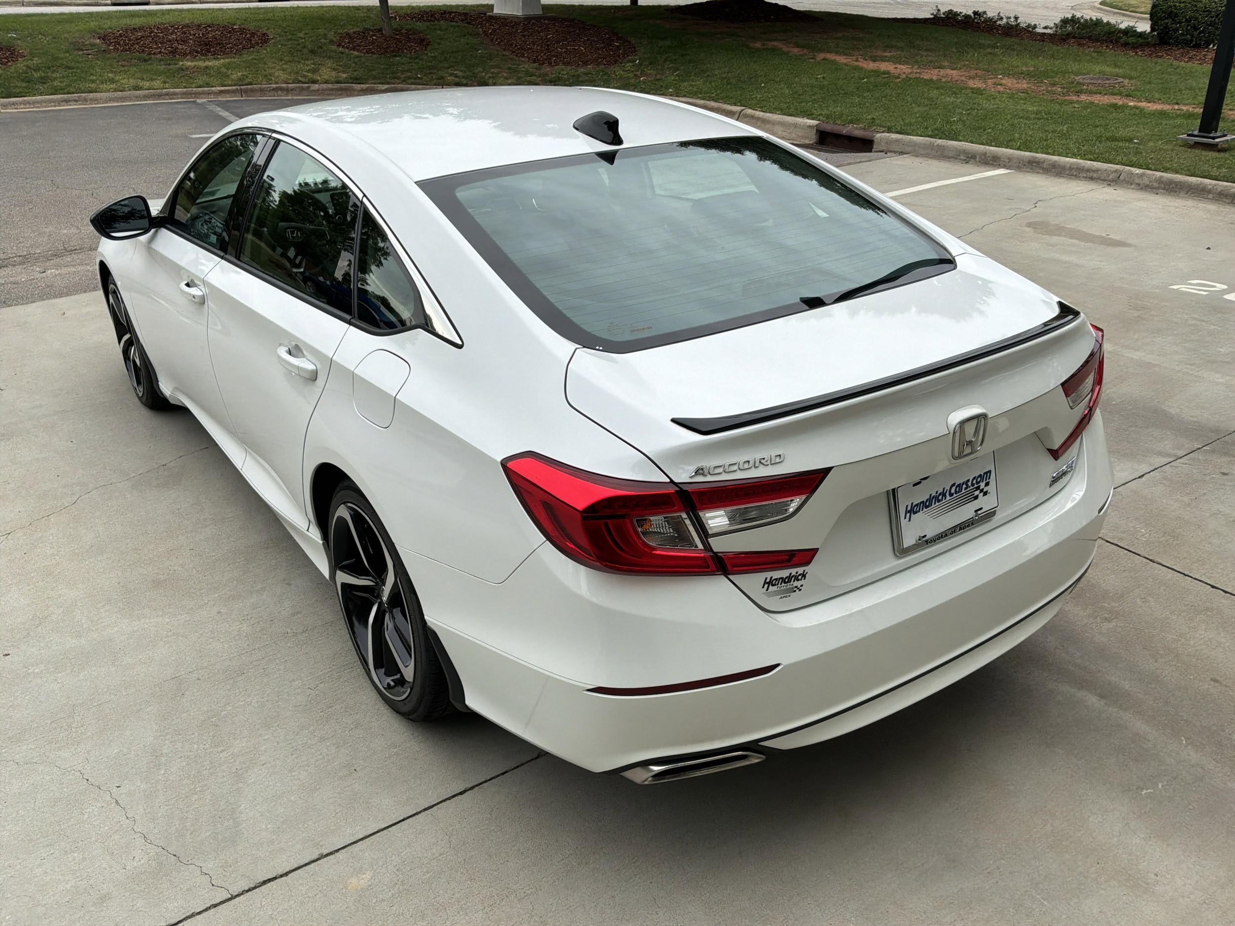 2022 Honda Accord Sport SE photo 3