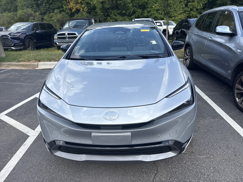 Certified 2024 Toyota Prius XLE Hatchback