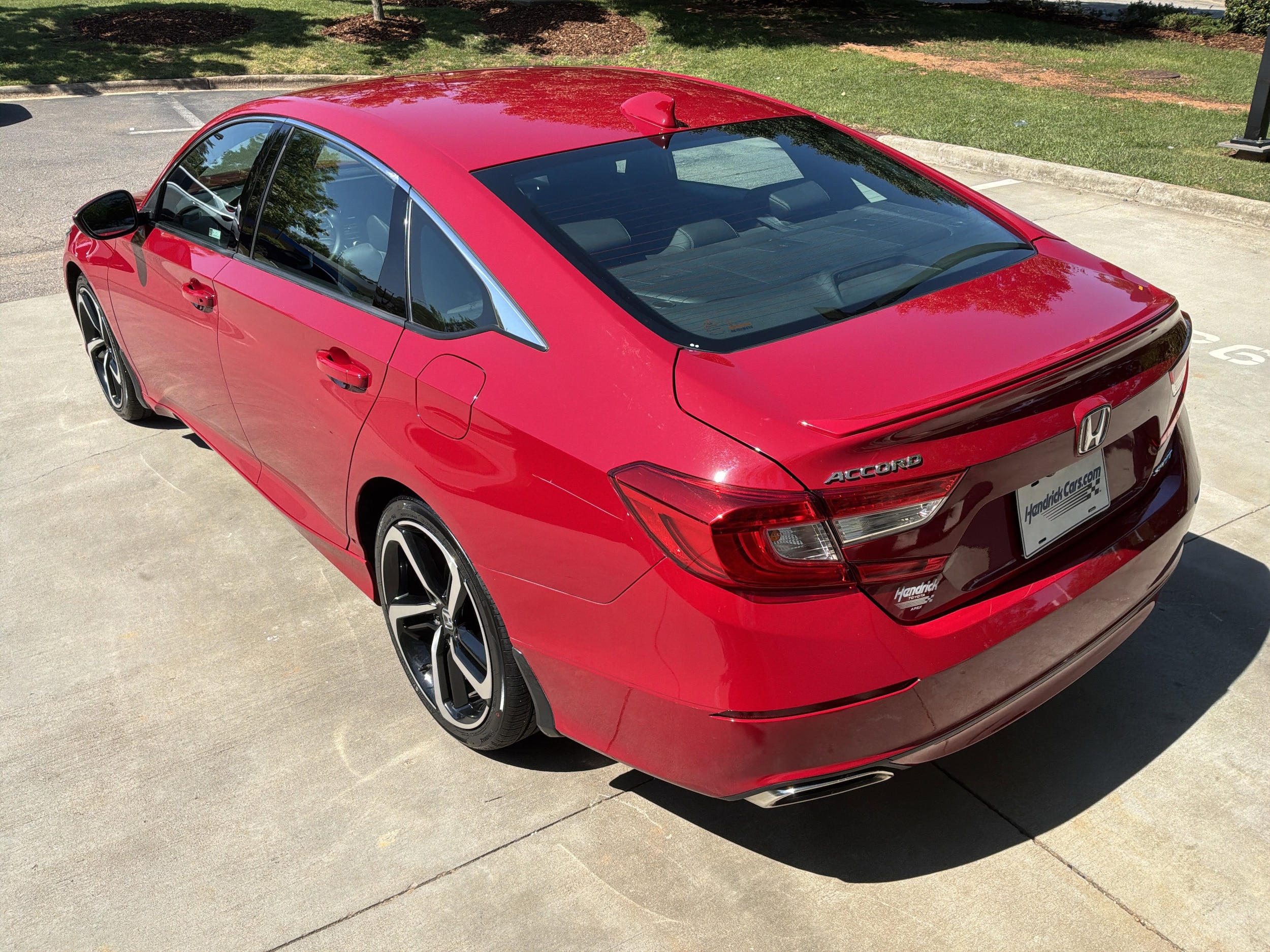 2019 Honda Accord Sport 1.5T photo 3