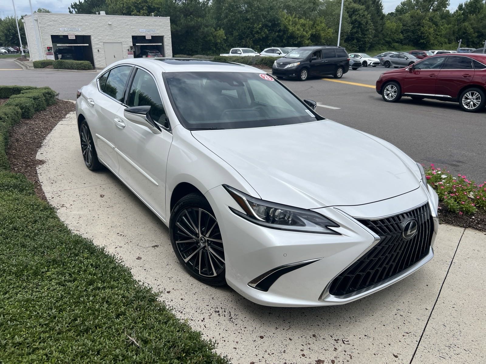 Used 2023 Lexus ES 350 with VIN 58ADZ1B1XPU156637 for sale in Concord, NC