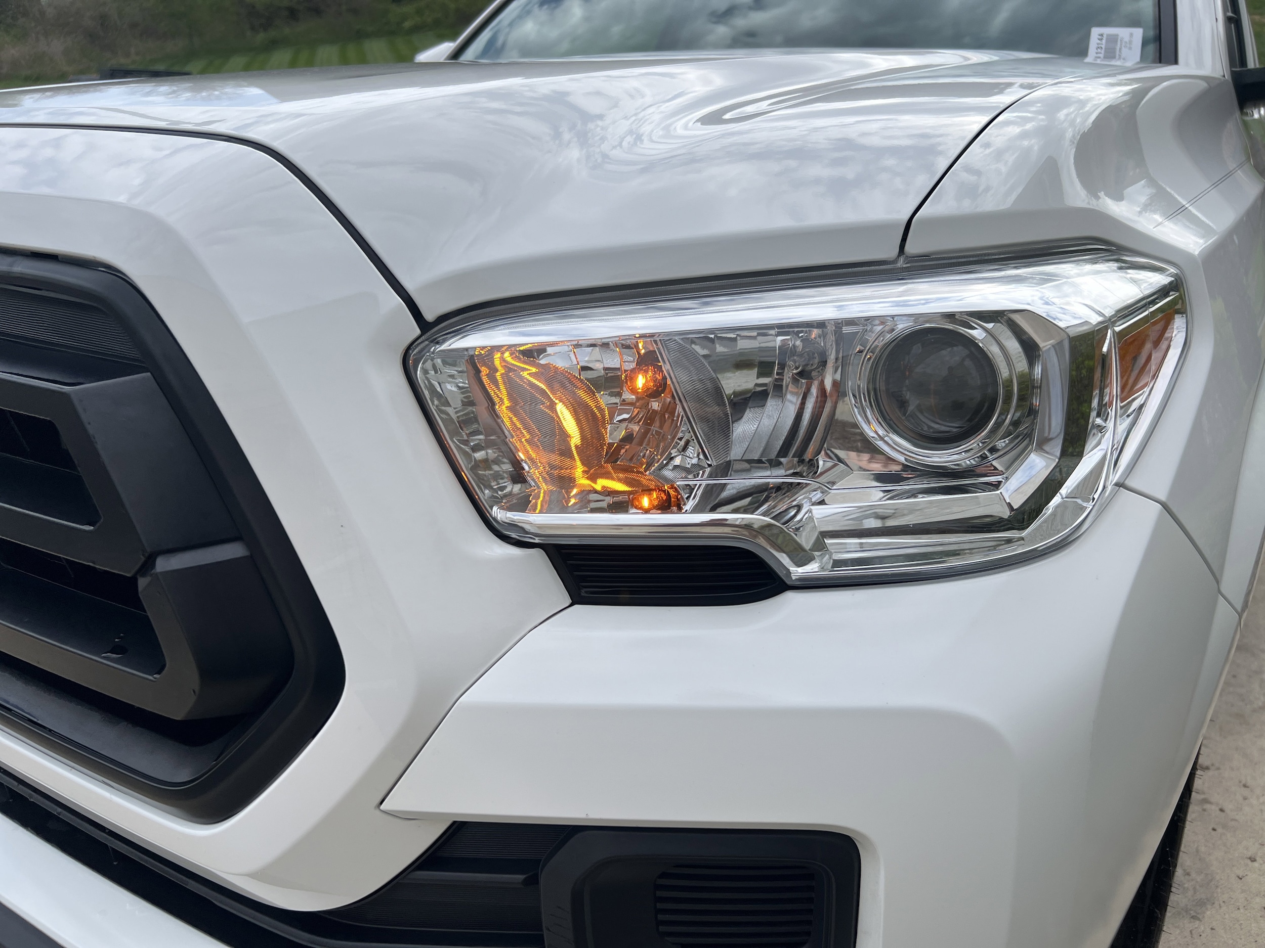 2023 Toyota Tacoma 4WD SR photo 4