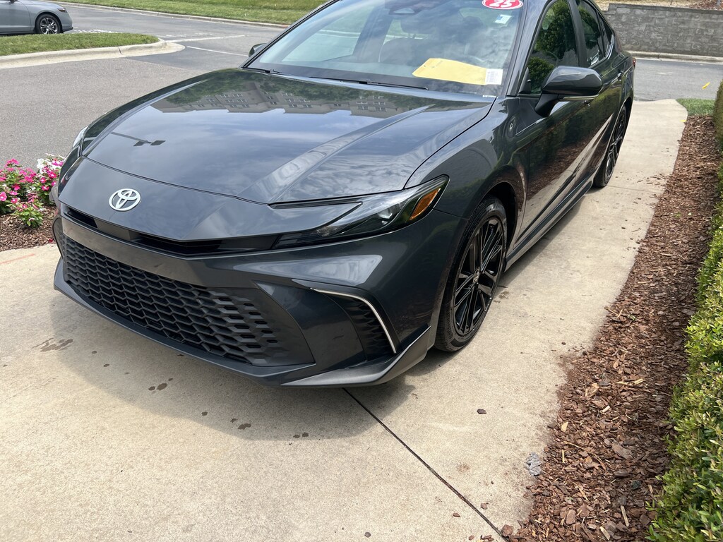 Used 2025 Toyota Camry SE Sedan