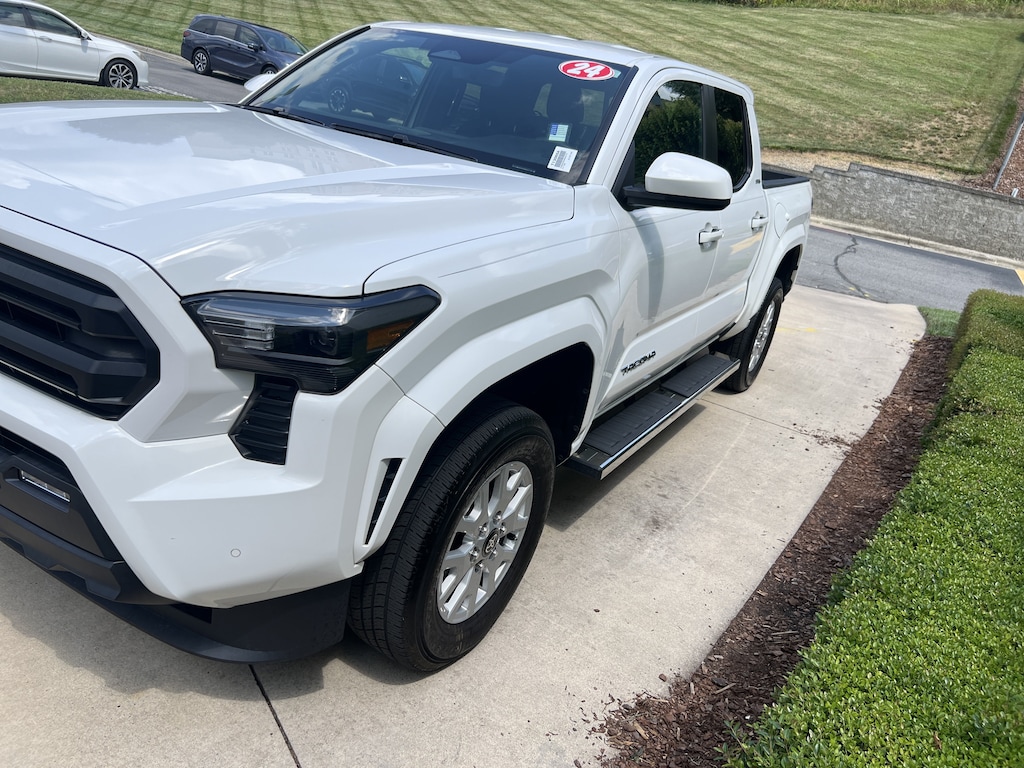 Used 2024 Toyota Tacoma 2WD SR5 Pickup