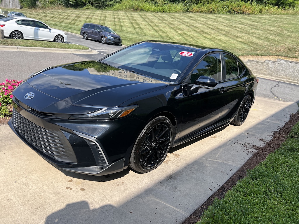 Used 2026 Toyota Camry SE Sedan
