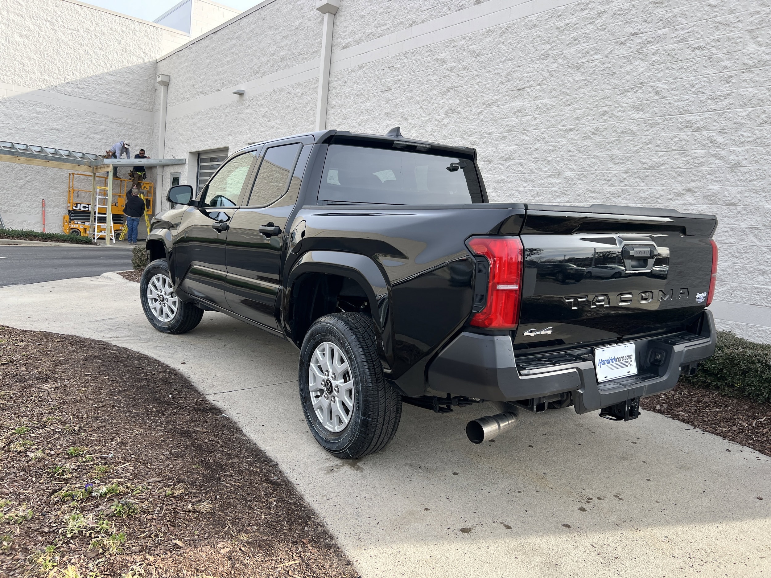 2025 Toyota Tacoma 4WD SR photo 6