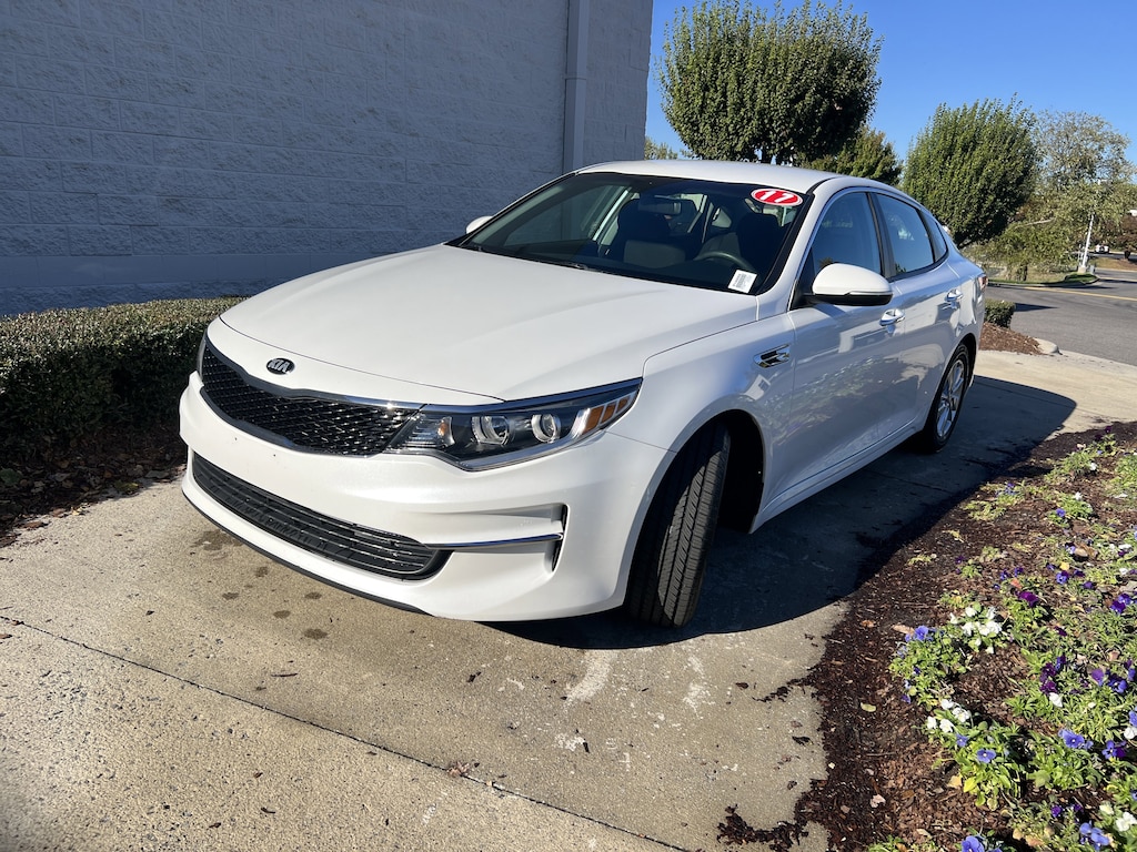 Used 2017 Kia Optima LX Sedan