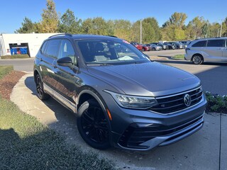 2022 Volkswagen Tiguan SE R-Line Black SUV