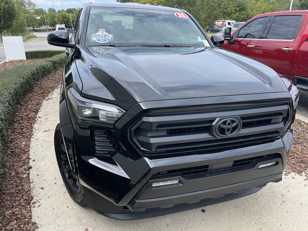 Used 2025 Toyota Tacoma 4WD SR5 Pickup