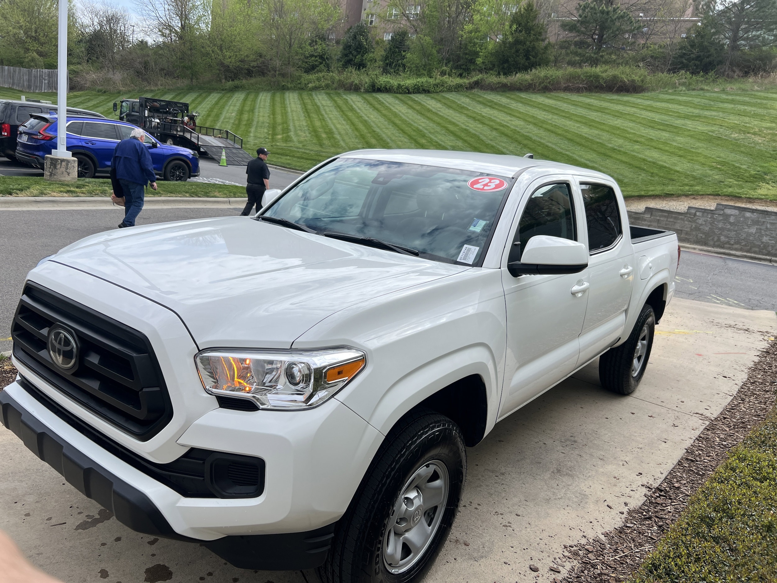 2023 Toyota Tacoma 4WD SR photo 5