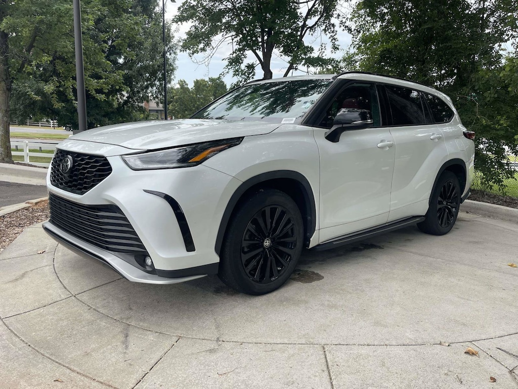 Used 2023 Toyota Highlander XSE SUV