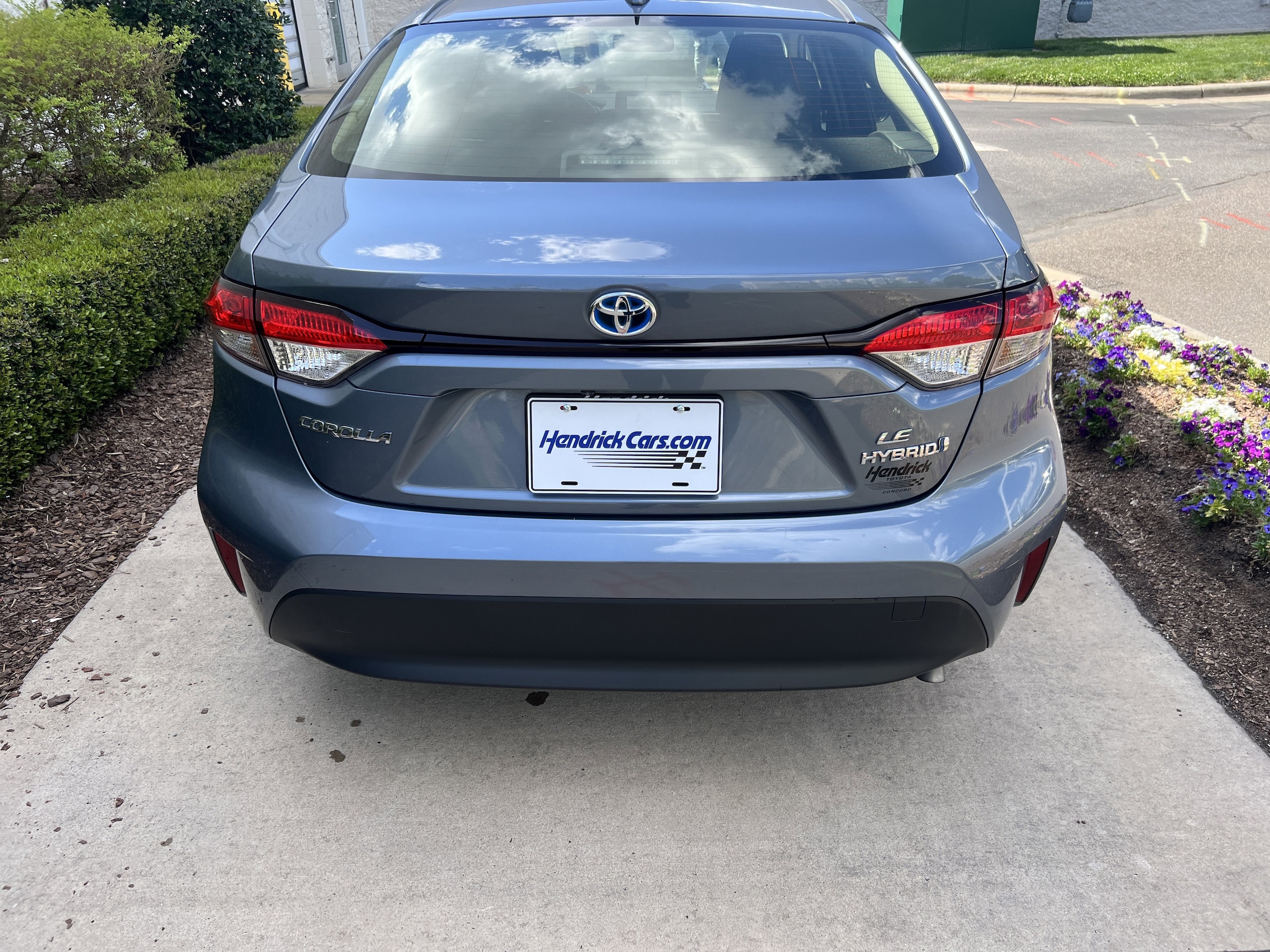 2024 Toyota Corolla Hybrid LE photo 3