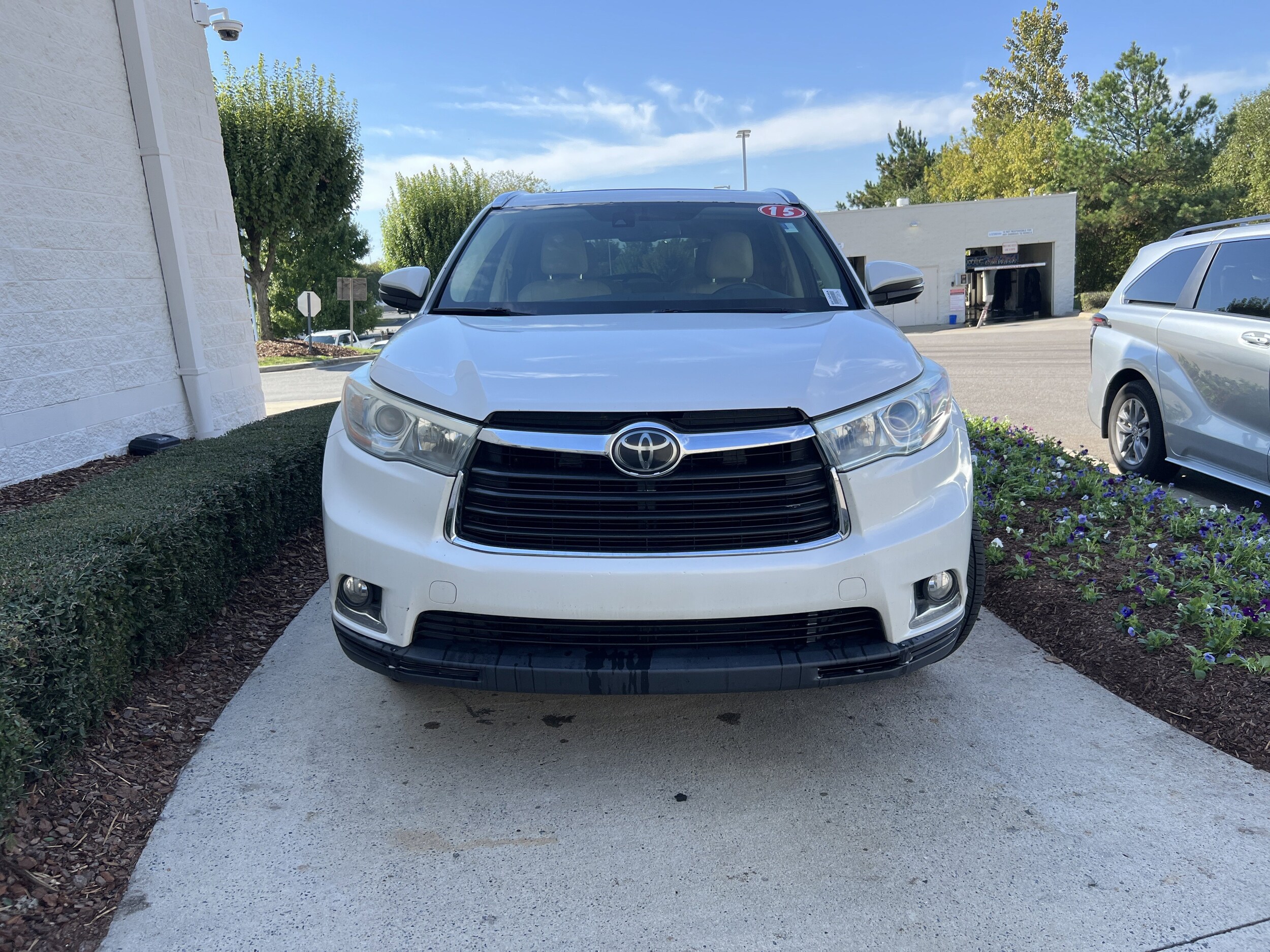 2015 Toyota Highlander Limited photo 2