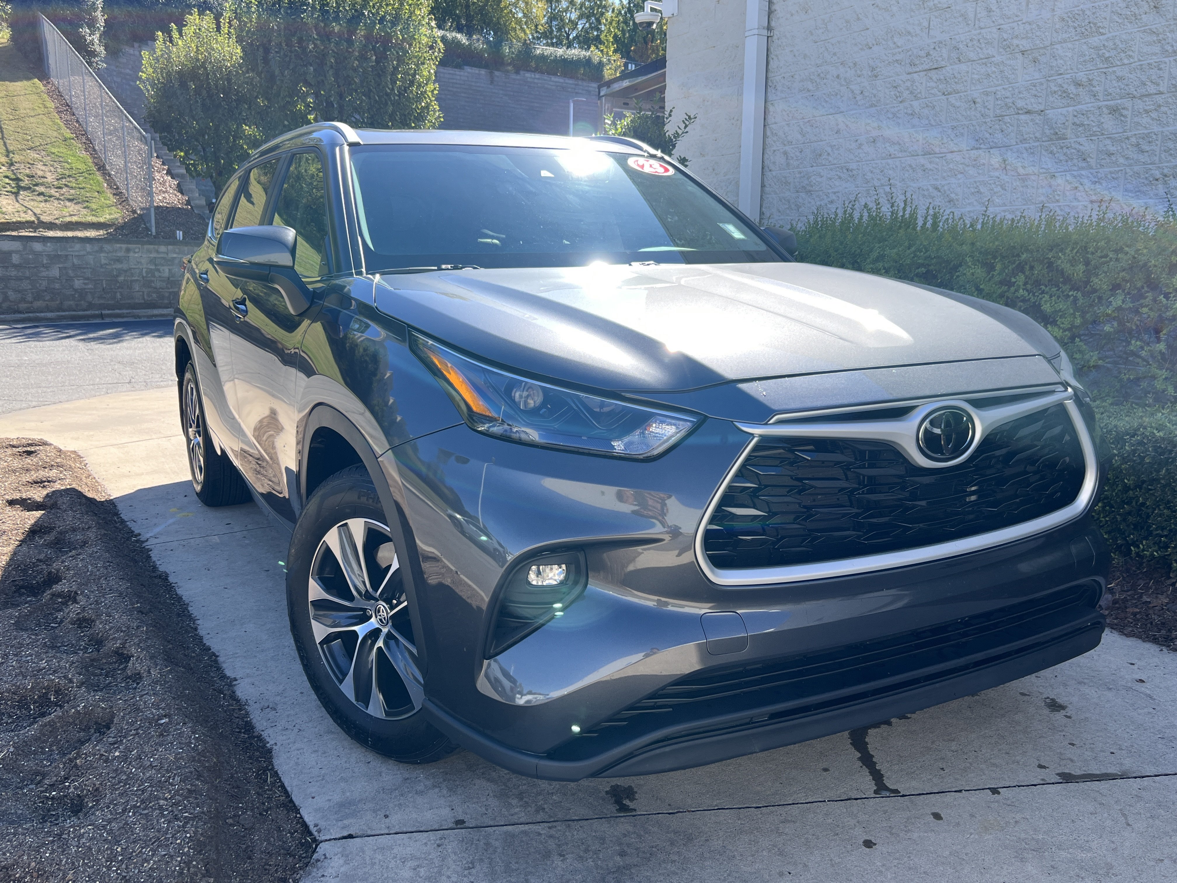 2023 Toyota Highlander XLE SUV