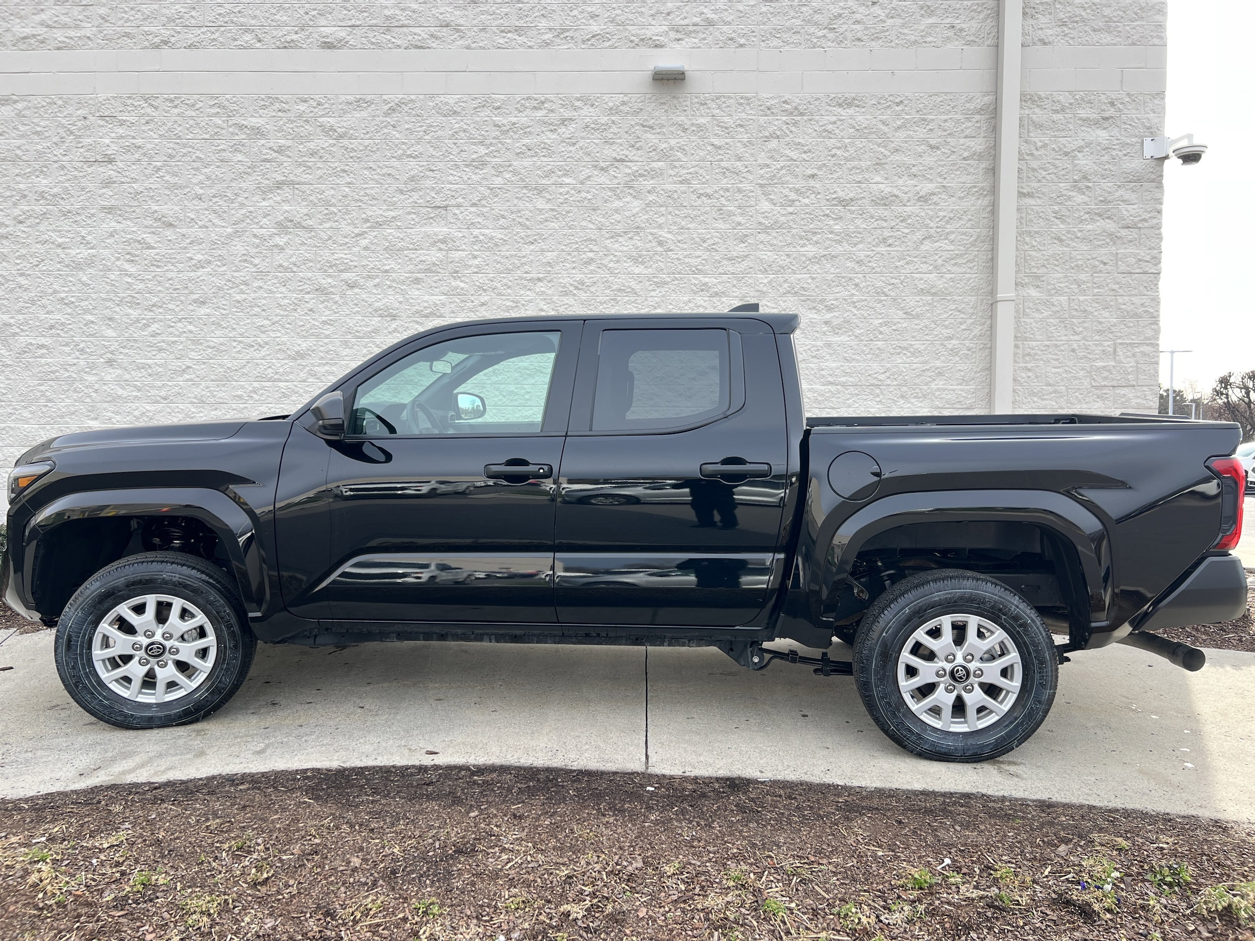 2025 Toyota Tacoma 4WD SR photo 5