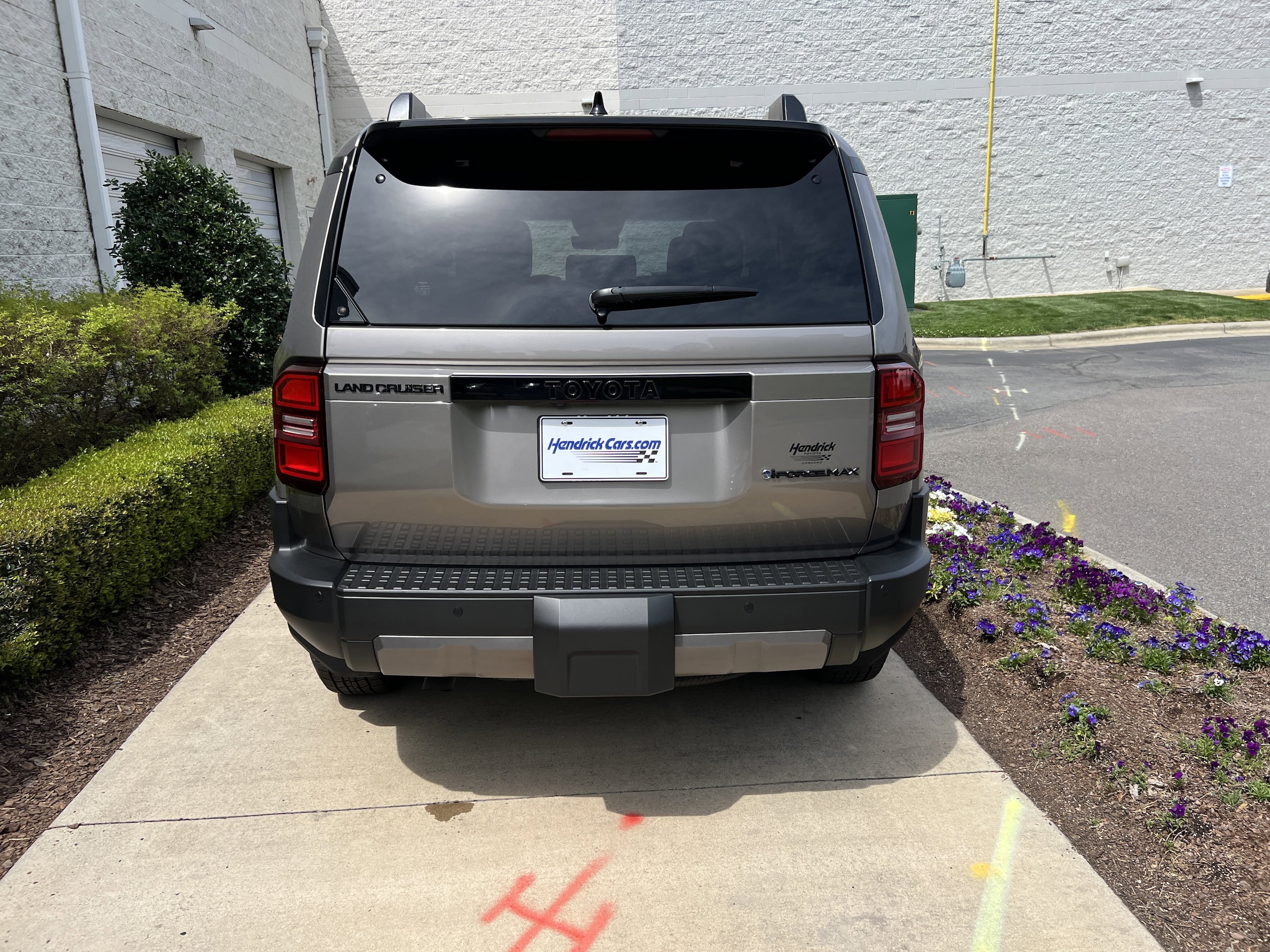 2025 Toyota Land Cruiser photo 6