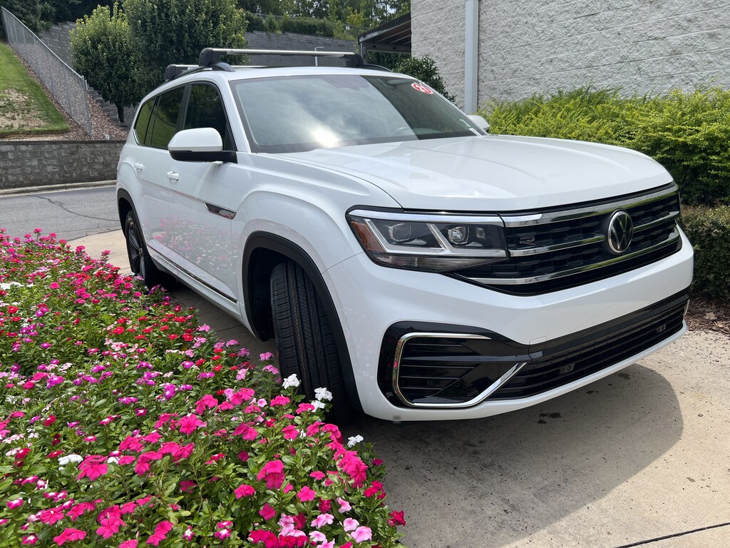 Used 2021 Volkswagen Atlas 3.6L V6 SE w/Technology R-Line SUV