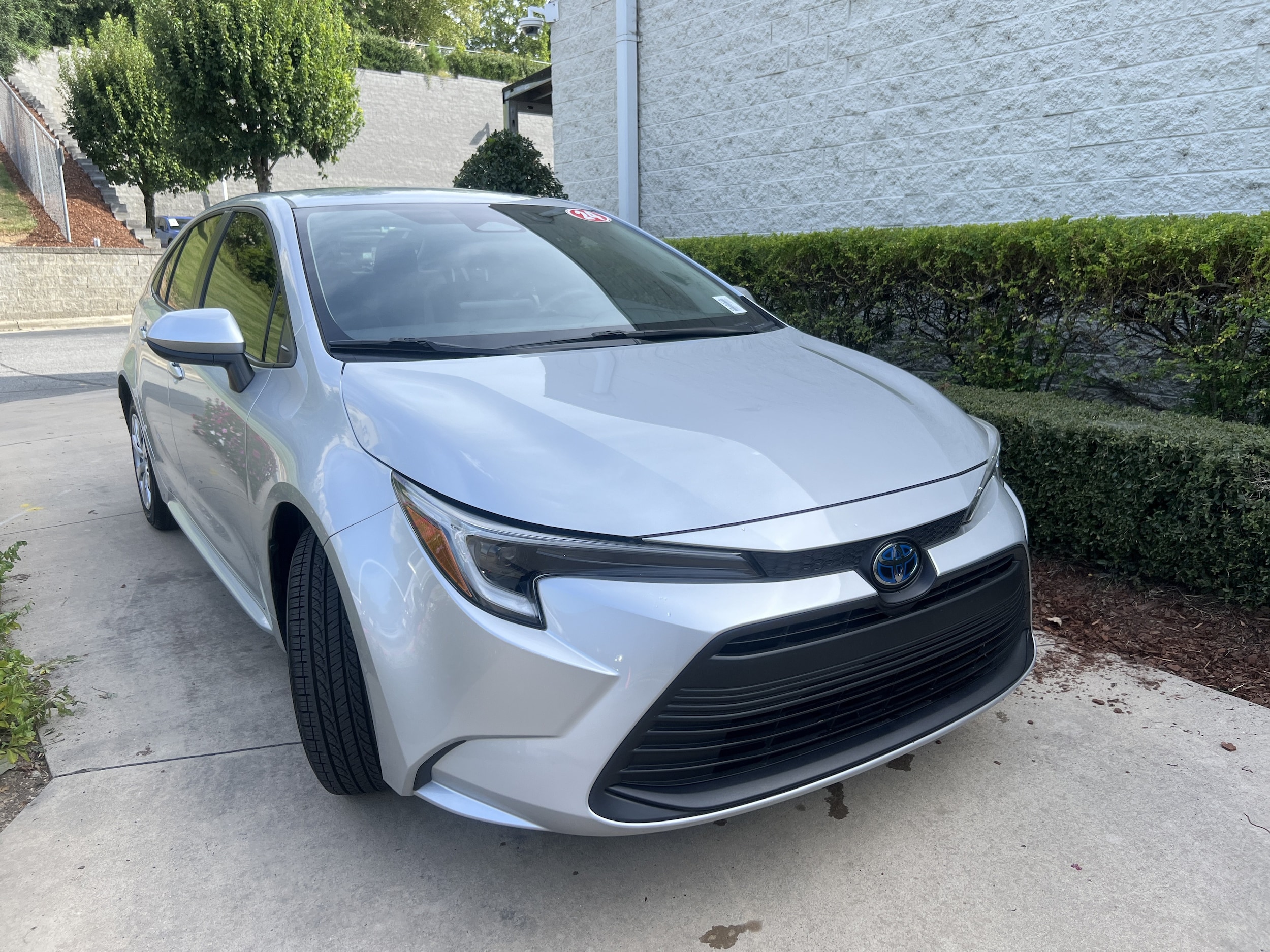 2024 Toyota Corolla Hybrid LE