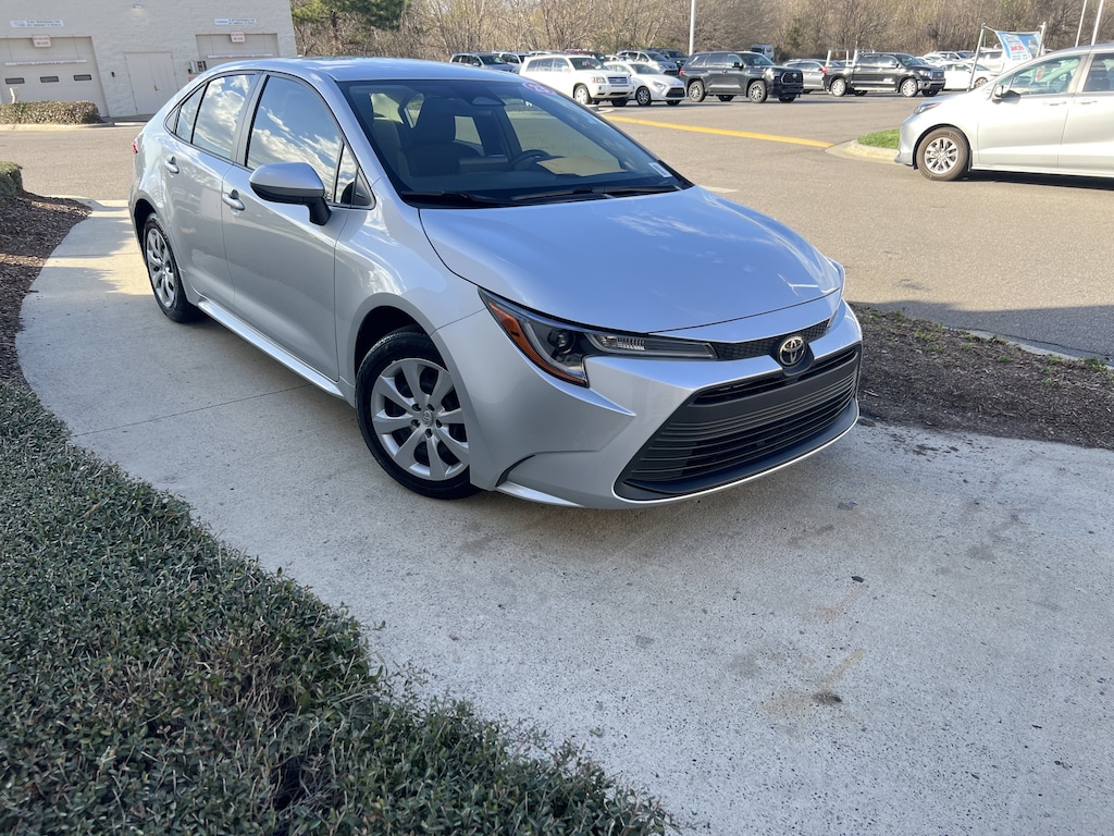 Used 2023 Toyota Corolla LE Sedan